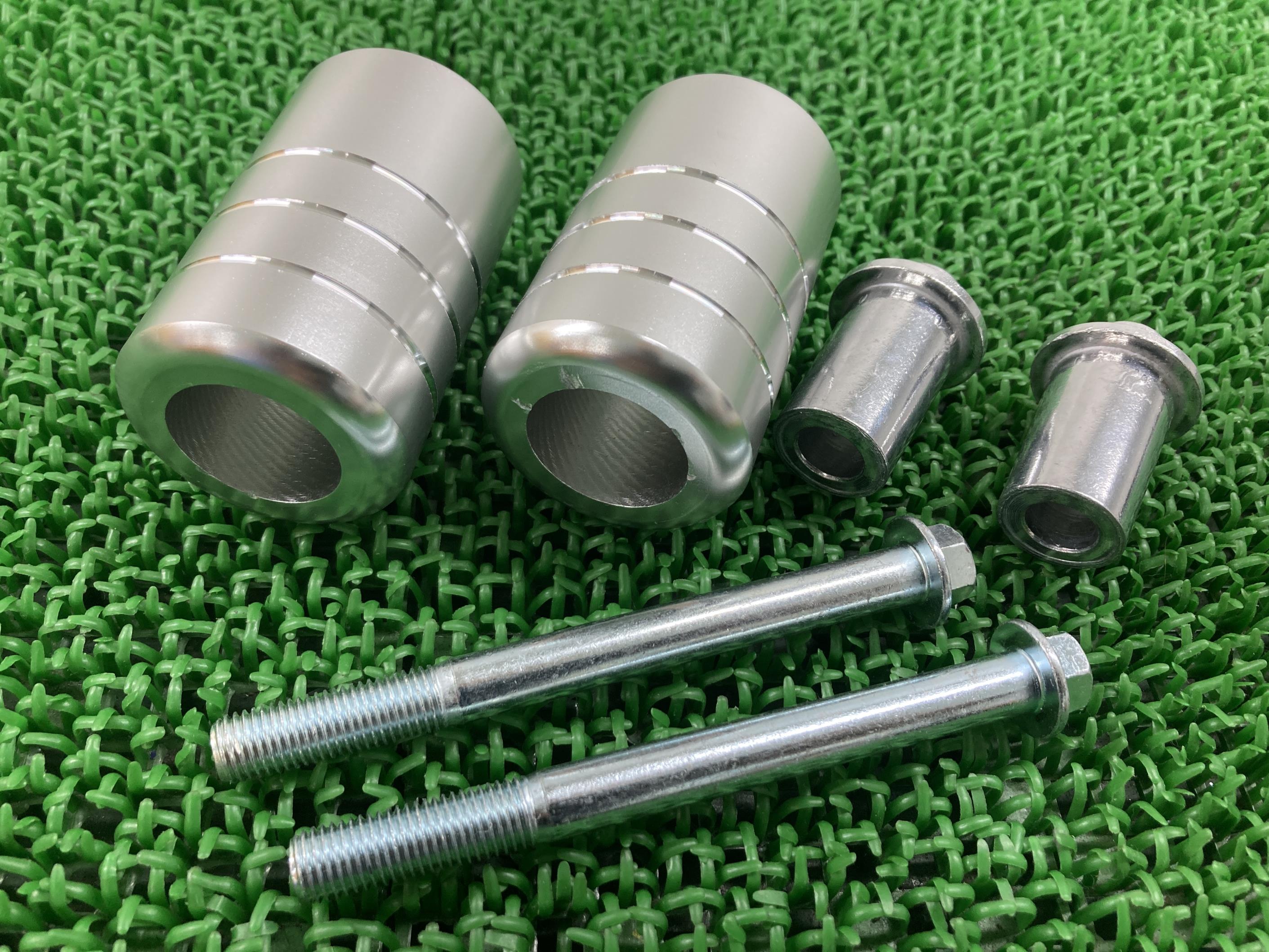 CBR1000RRエンジンスライダー左右JH2SC59A0BK301***社外バイク部品2008年式外しSC59アルミ曲がり無し品薄希少品【中古】