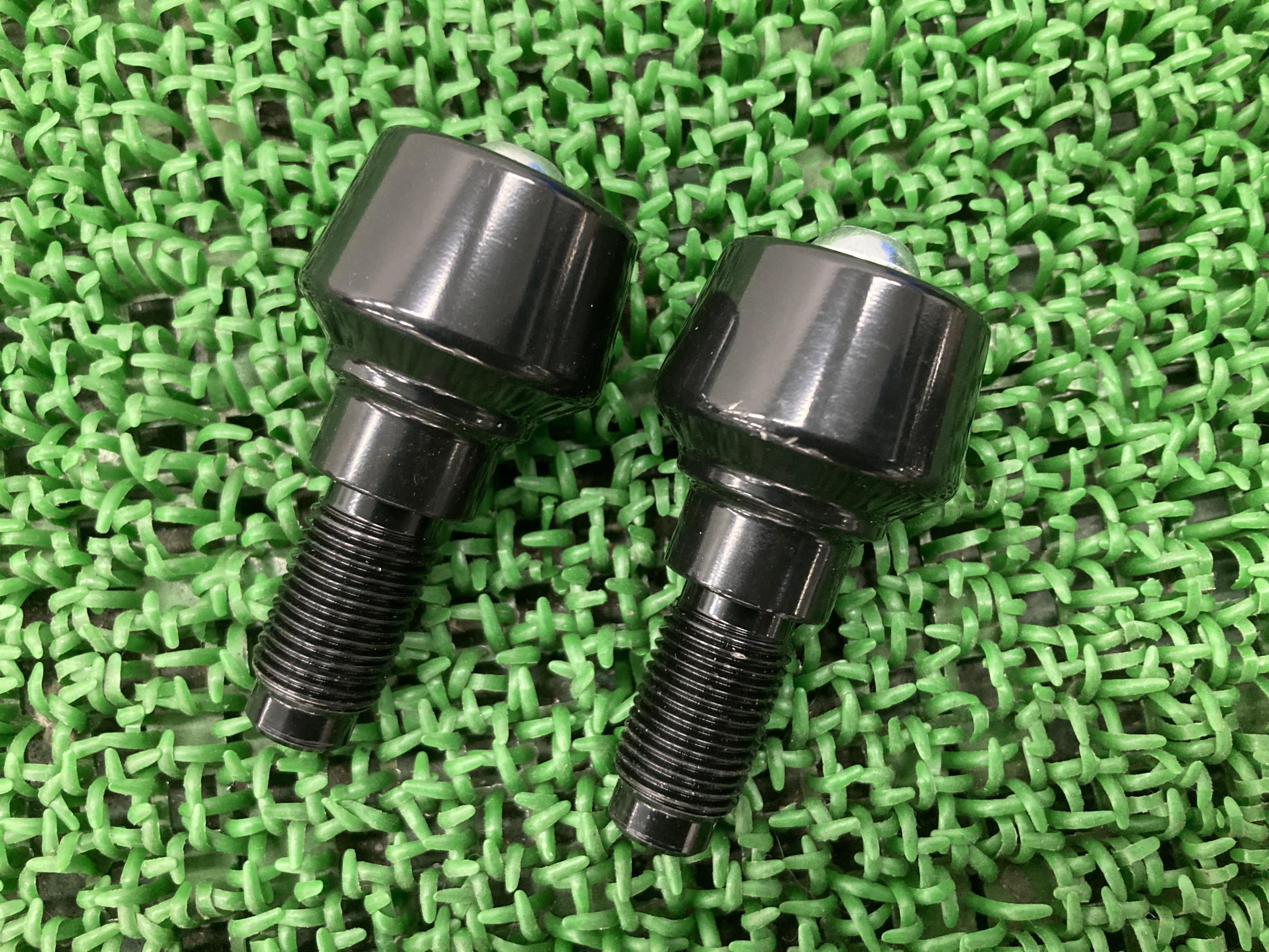 テネレ700ハンドルバーエンド左右ヤマハ純正バイク部品DM09Jグリップエンドハンドルウェイト品薄希少品..