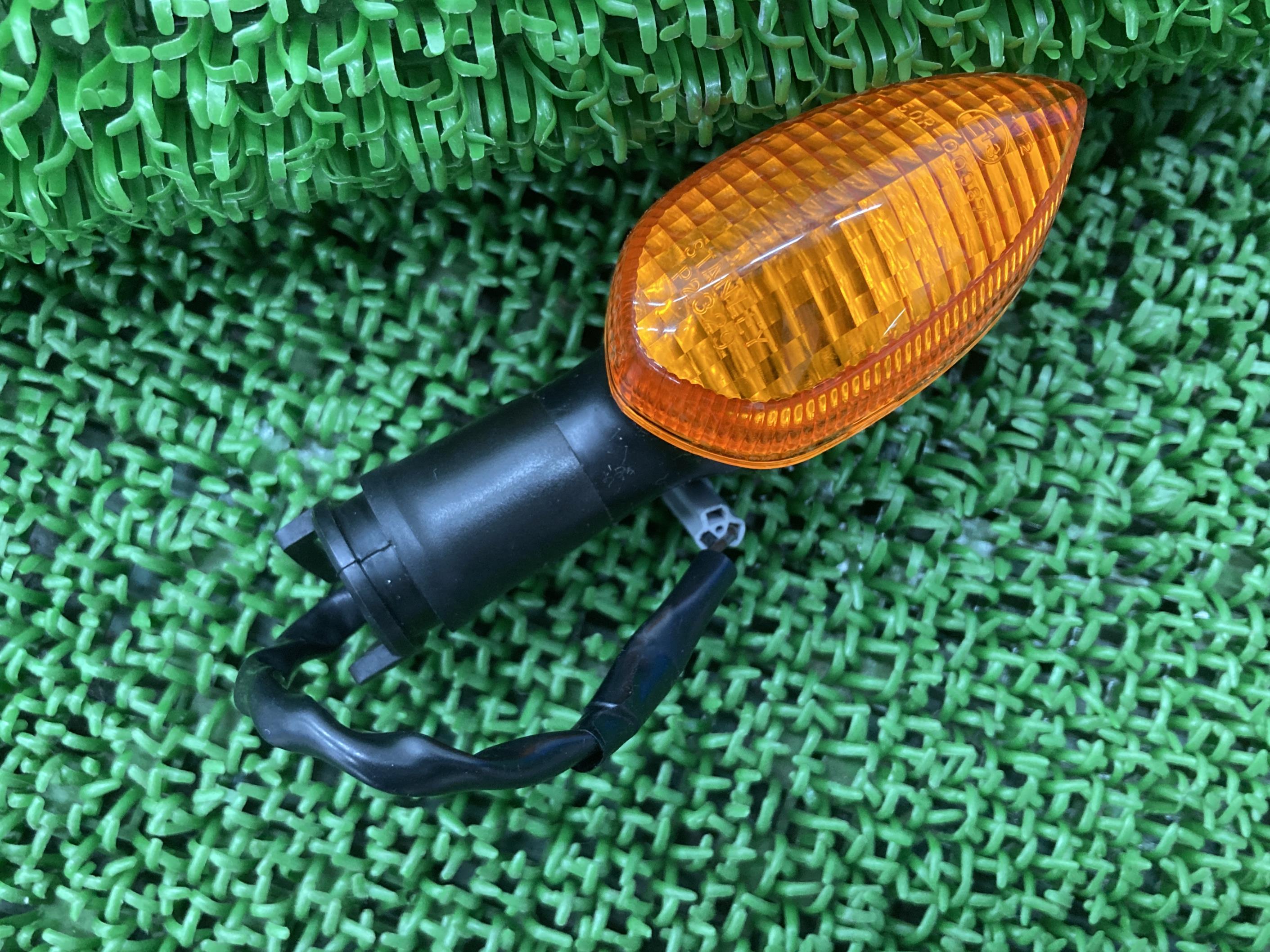 FZ-1フェザー フロントウインカー 左 ヤマハ 純正 バイク 部品 RN16 コケキズ無し 品薄 希少品 車検 Genuine 【中古】