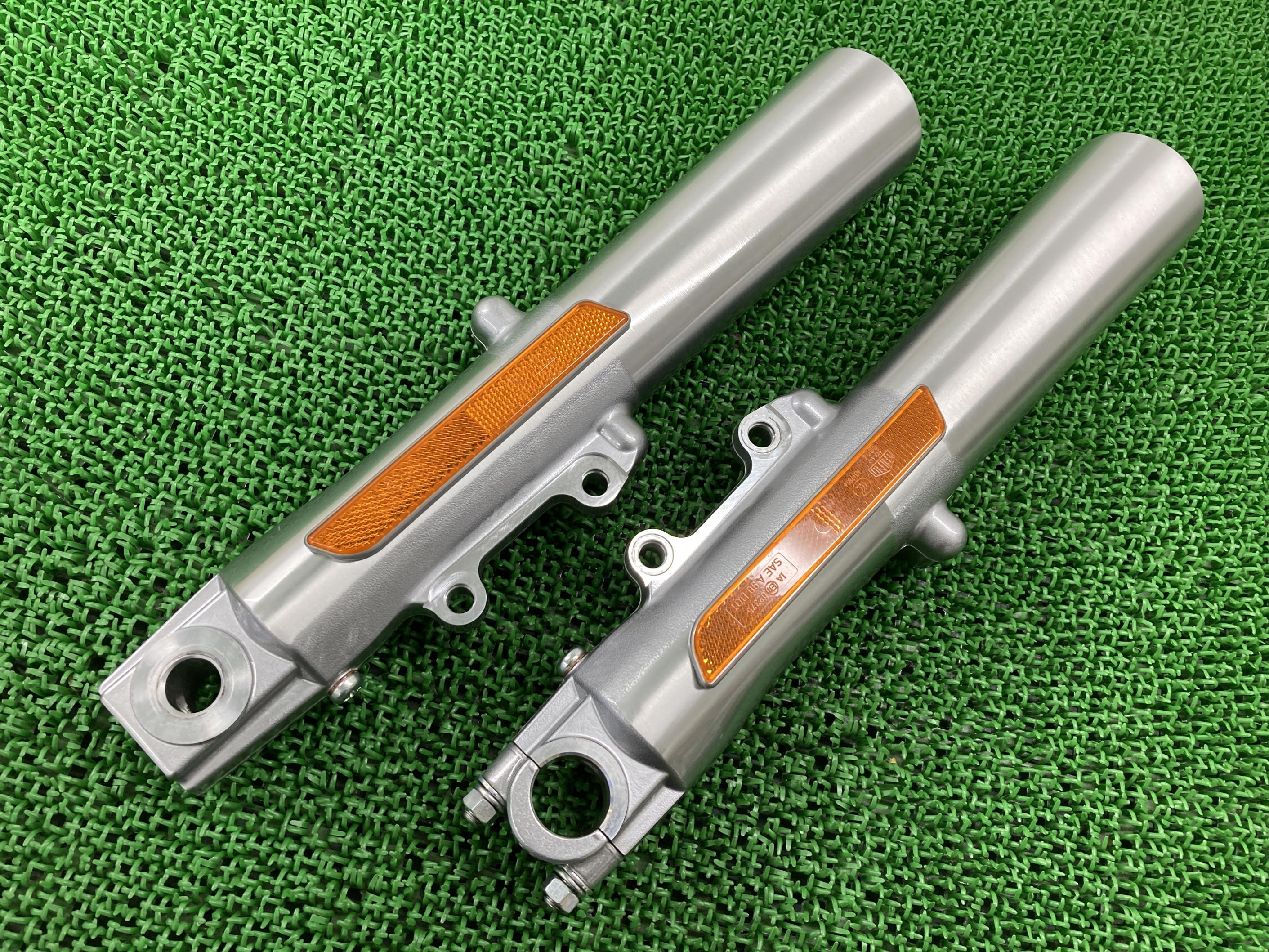 ツーリング アウターチューブ 左右 ハーレー 純正 バイク 部品 46495-09 46502-09 09-13 コンディション良好 フロントフォーク 車検 Genuine ストリートグライド ロードグライド 【中古】 31