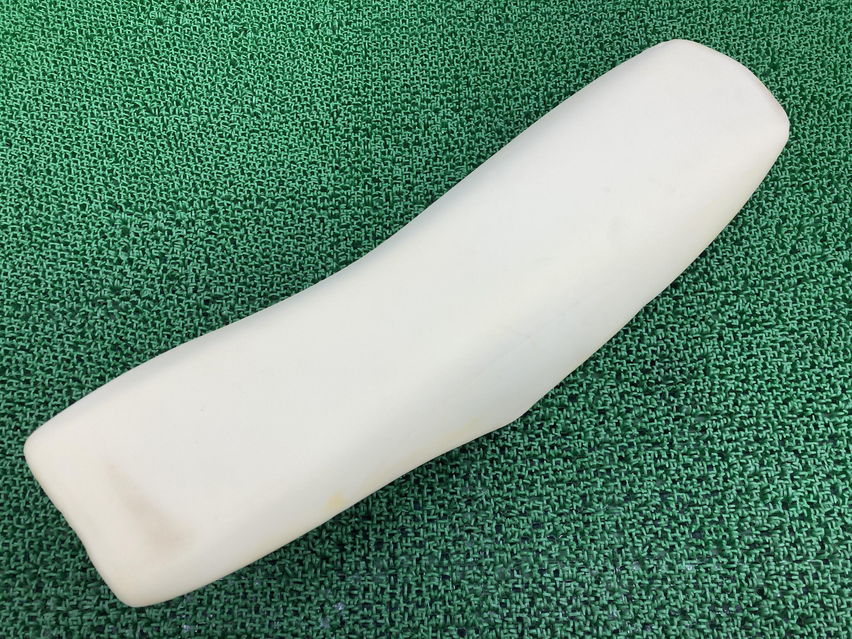 KX100 ウレタンフォーム KX100F-015*** カワサキ 純正 バイク 部品 2019年式外し KX100F 修復素材やカスタム素材に 品薄 希少品 車検 Genuine 【中古】 82