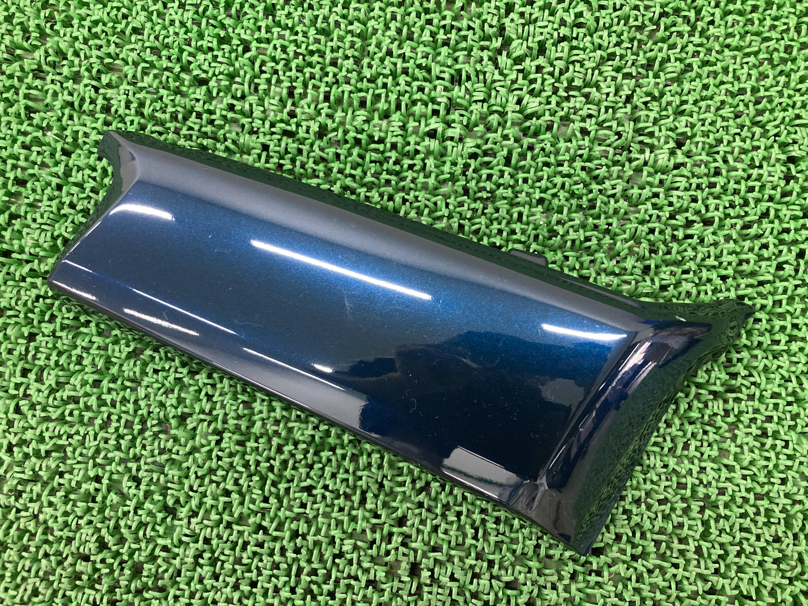 スーパーカブ110 シートカウル 右 紺M ホンダ 純正 バイク 部品 JA10 サイドカウル テールカウル ペイント素材に 品薄 車検 Genuine 【中古...