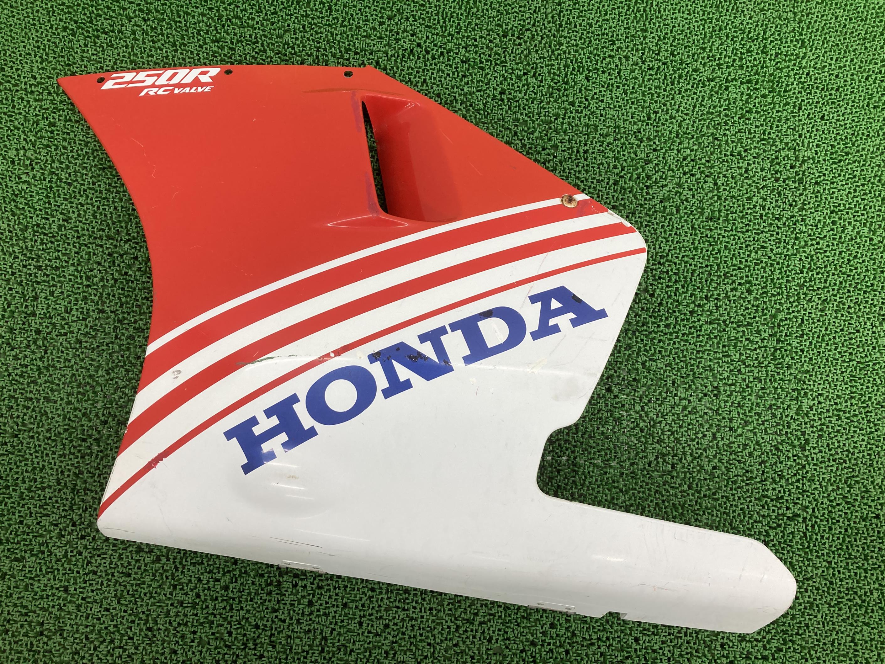 NSR250R サイドカウル 左 赤/白 ホンダ 純正 バイク 部品 MC16 アンダーカウル 赤テラ 当時物 修復素材に 車検 Genuine 【中古】 70