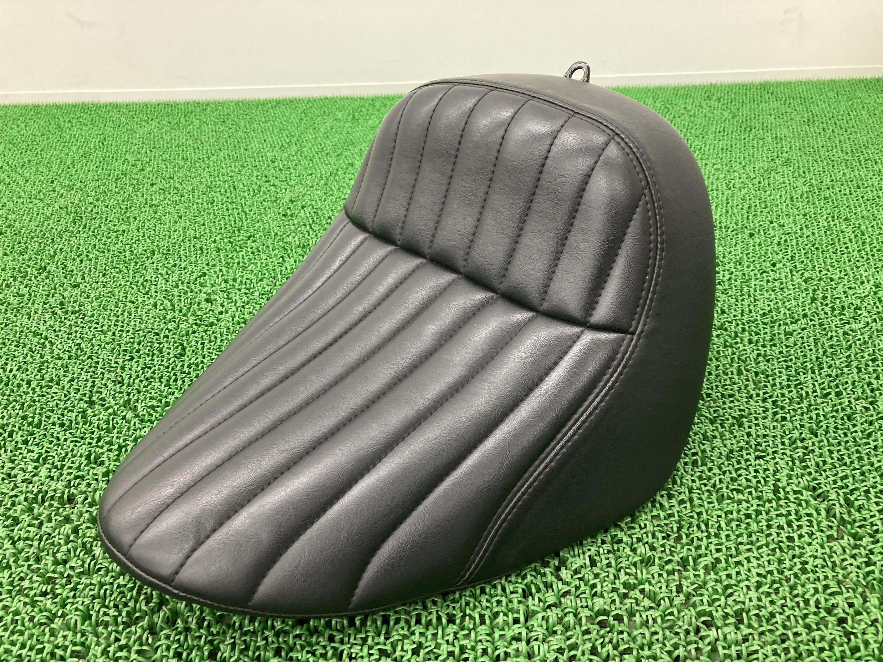 FXBB シート ハーレー 純正 バイク 部品 ストリートボブ ソロシート コンディション良好 車検 Genuine 【中古】 20