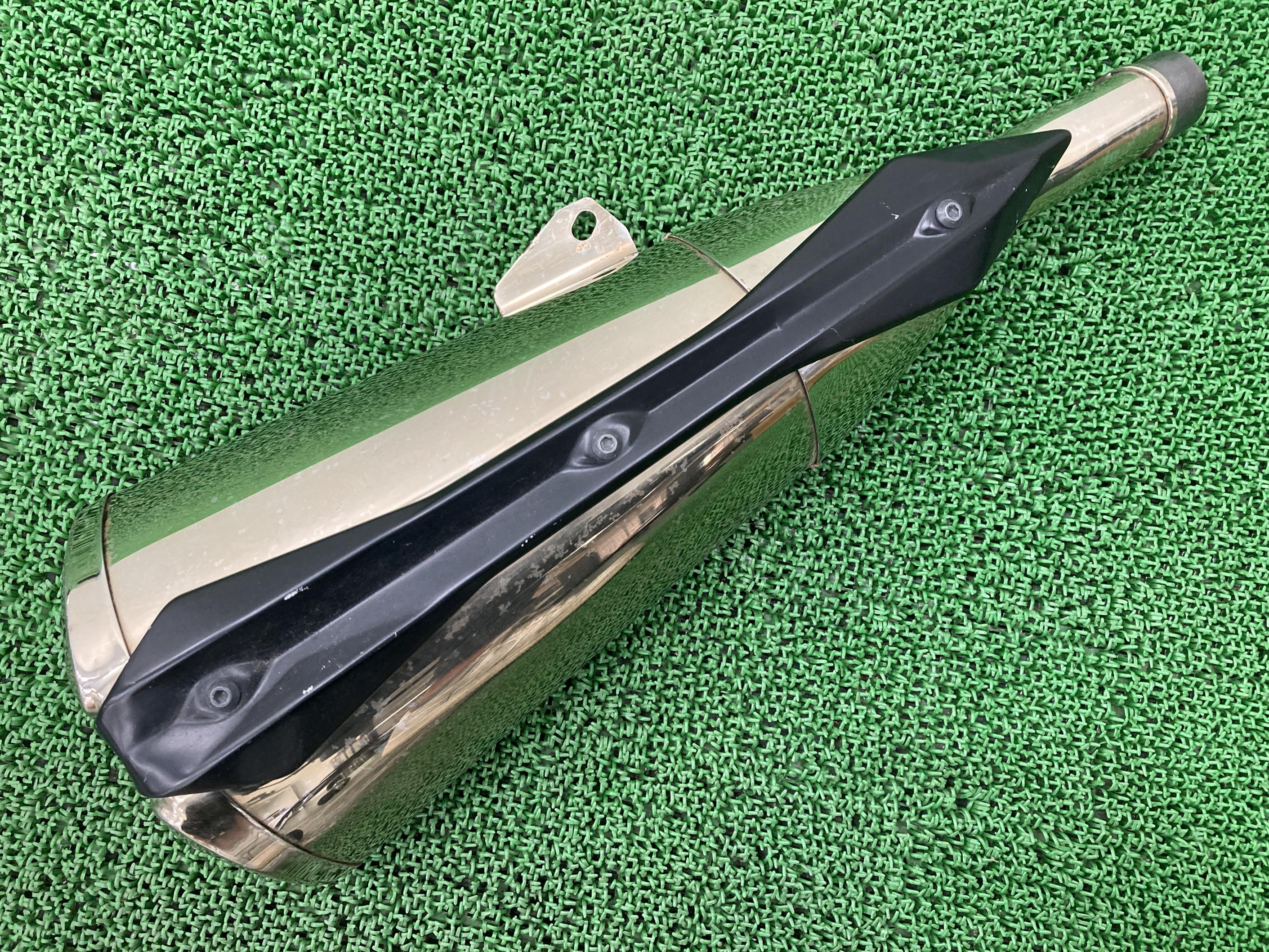 Z1000 サイレンサーマフラー 右 カワサキ 純正 バイク 部品 ZRT00B 品薄 希少品 コケキズ無し 車検 Genuine 【中古】 80