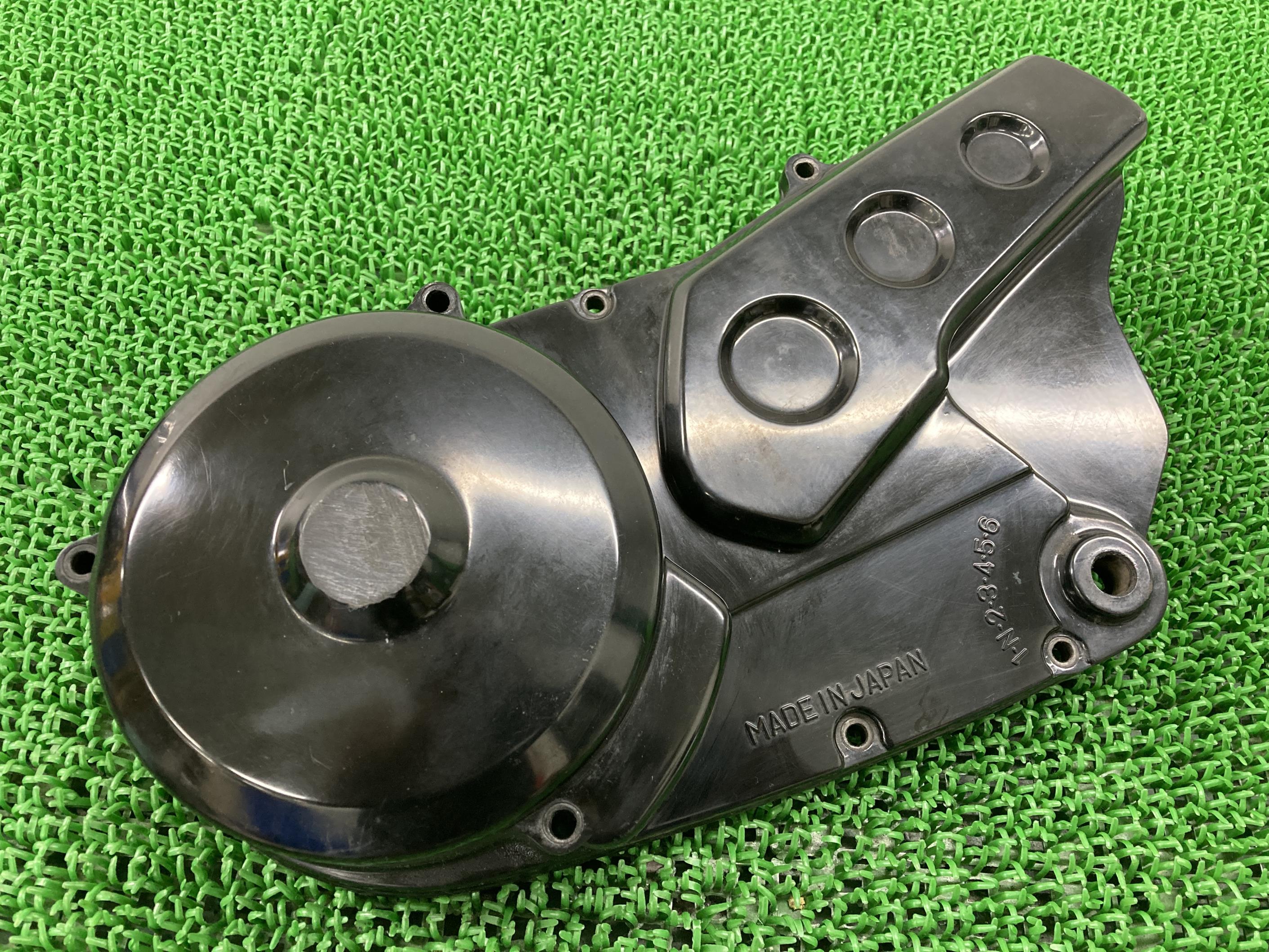 RZ250Rエンジンカバー29L-112***ヤマハ純正バイク部品29Lスプロケットカバーペイント素材に割れ欠け無し品薄希少品車検Genuine【中古】