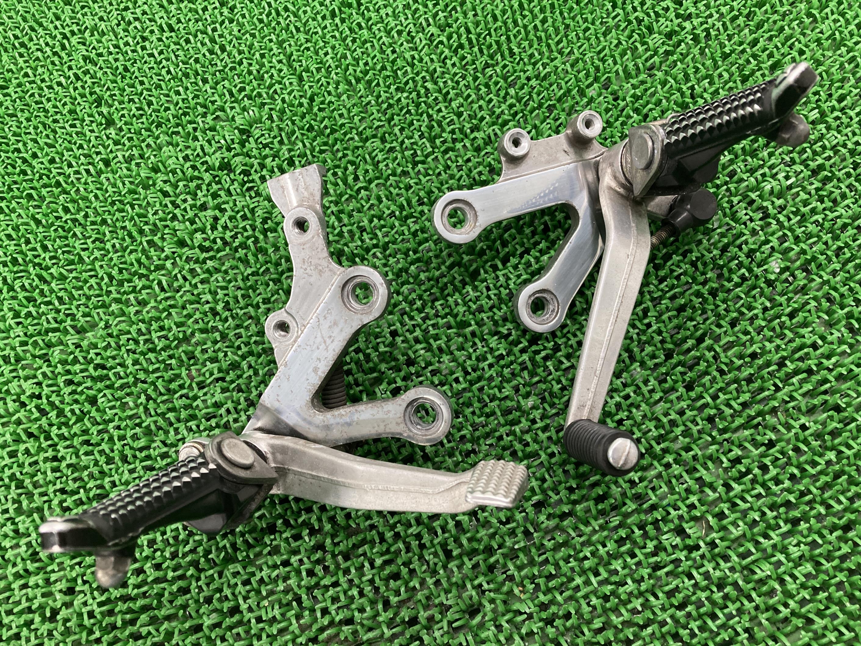 ZX-9R ステップ 左右 カワサキ 純正 バイク 部品 ZX900C ZX900E ZX900F 1874 1875 ブレーキペダル 車検 Genuine 【...