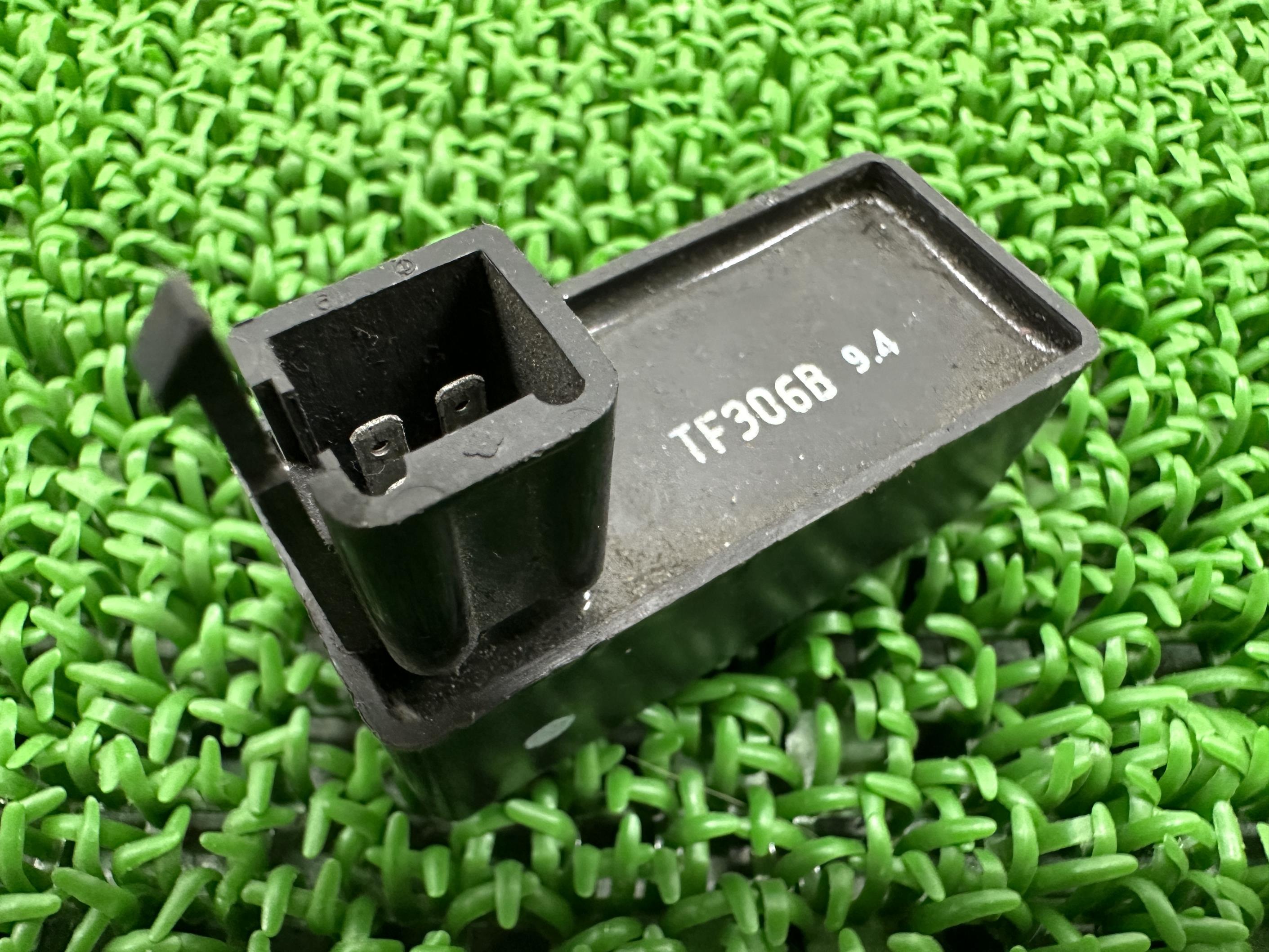 CB750 エンジンストップリレー ホンダ 純正 バイク 部品 RC42 教習車 コントロールリレー 機能的問題な..