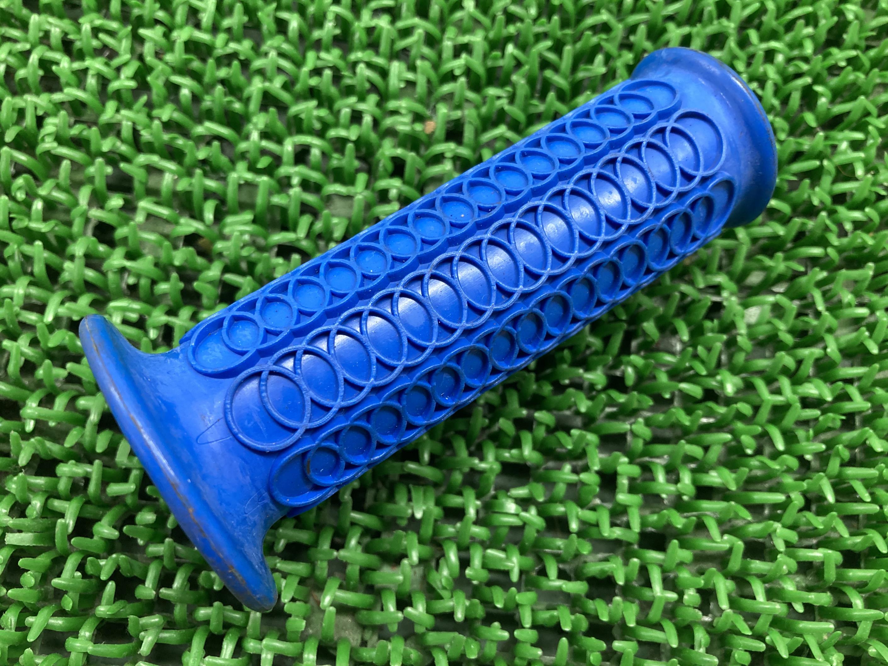 OGK製パッソルハンドルグリップ右青社外バイク部品当時物昭和レトロ22.2mmハンドル用モンキーパッソーラカブ【中古】 19