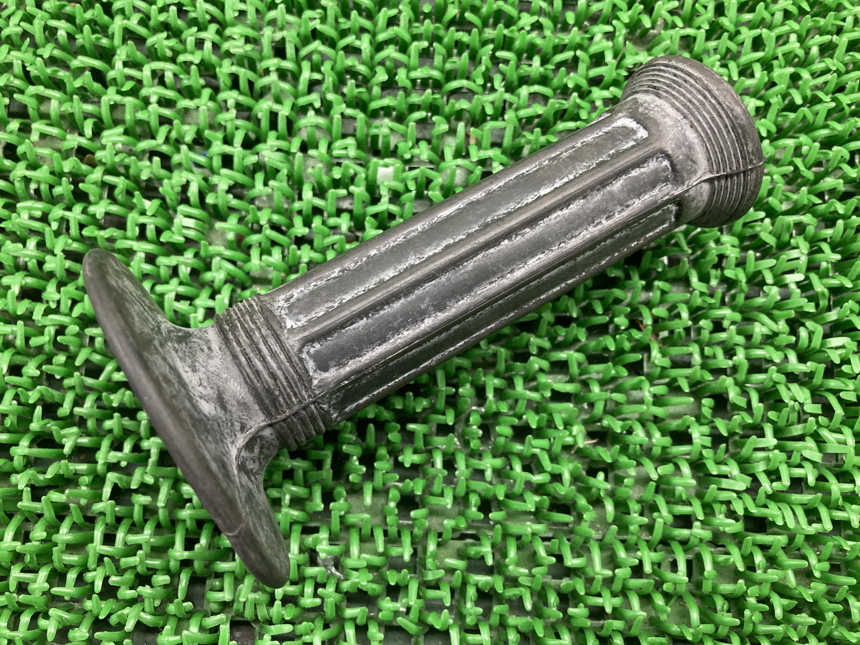 SR400ハンドルグリップ右ヤマハ純正バイク部品1JRRH01J破れ無し品薄希少品車検Genuine【中古】 13