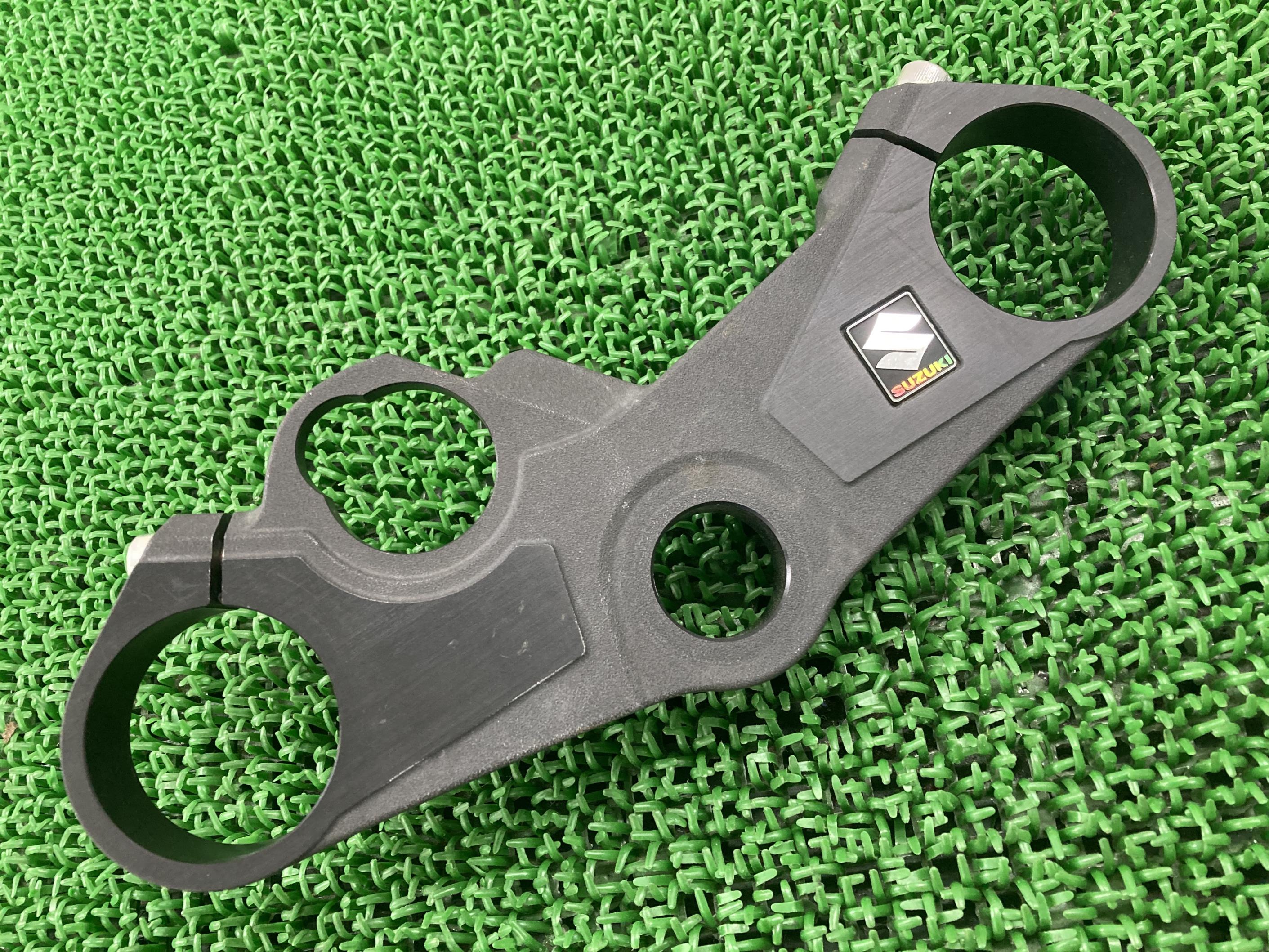 GSX-R1000 トップブリッジ スズキ 純正 バイク 部品 L7 L8 L9 50φ 曲がり無し 車検 Genuine 【中古】 5