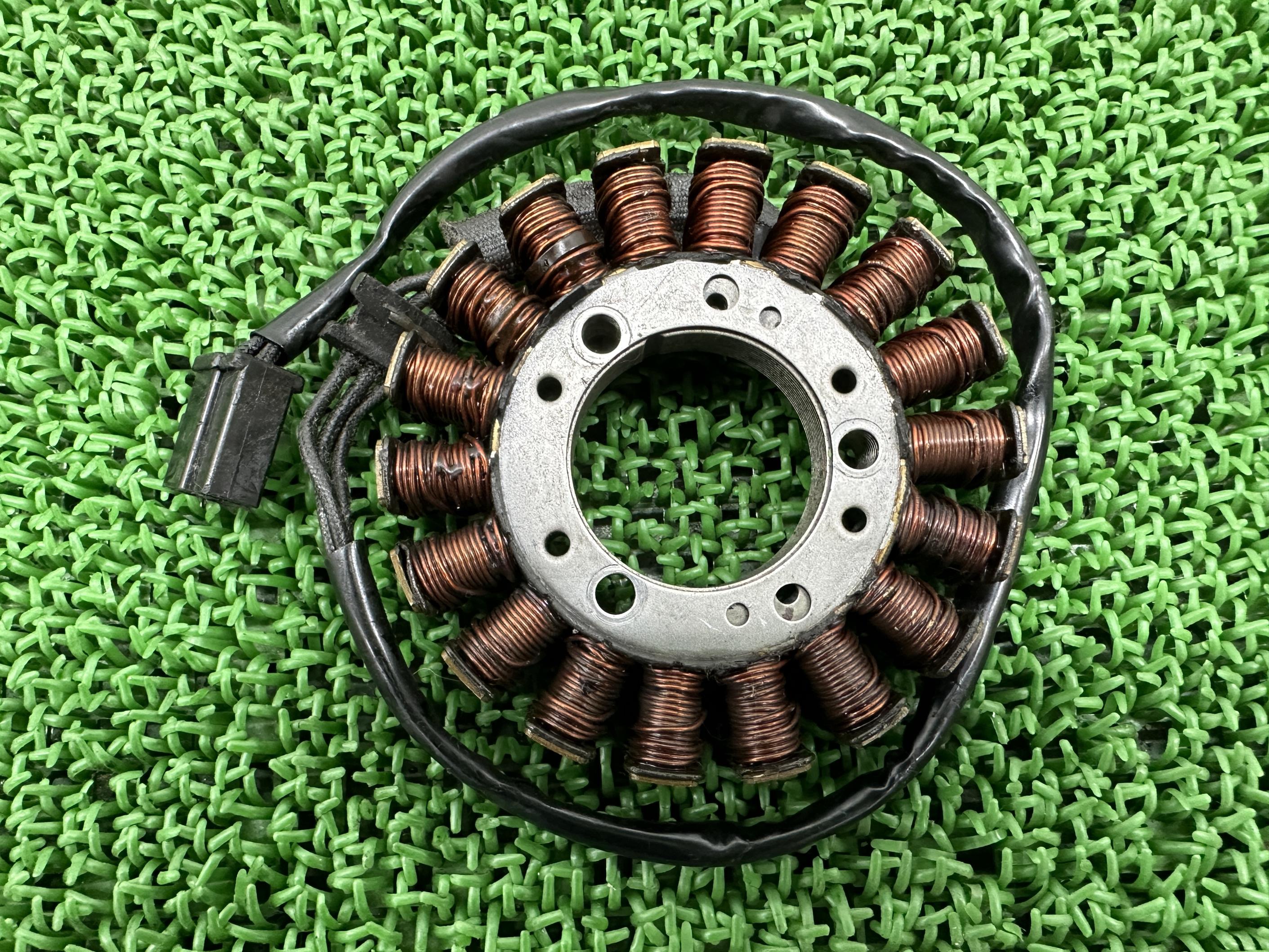 楽天市場】ジェネレーターカバー zrx400(エンジン|パーツ 楽天市場】ジェネレーターカバー zrx400(エンジン|パーツ