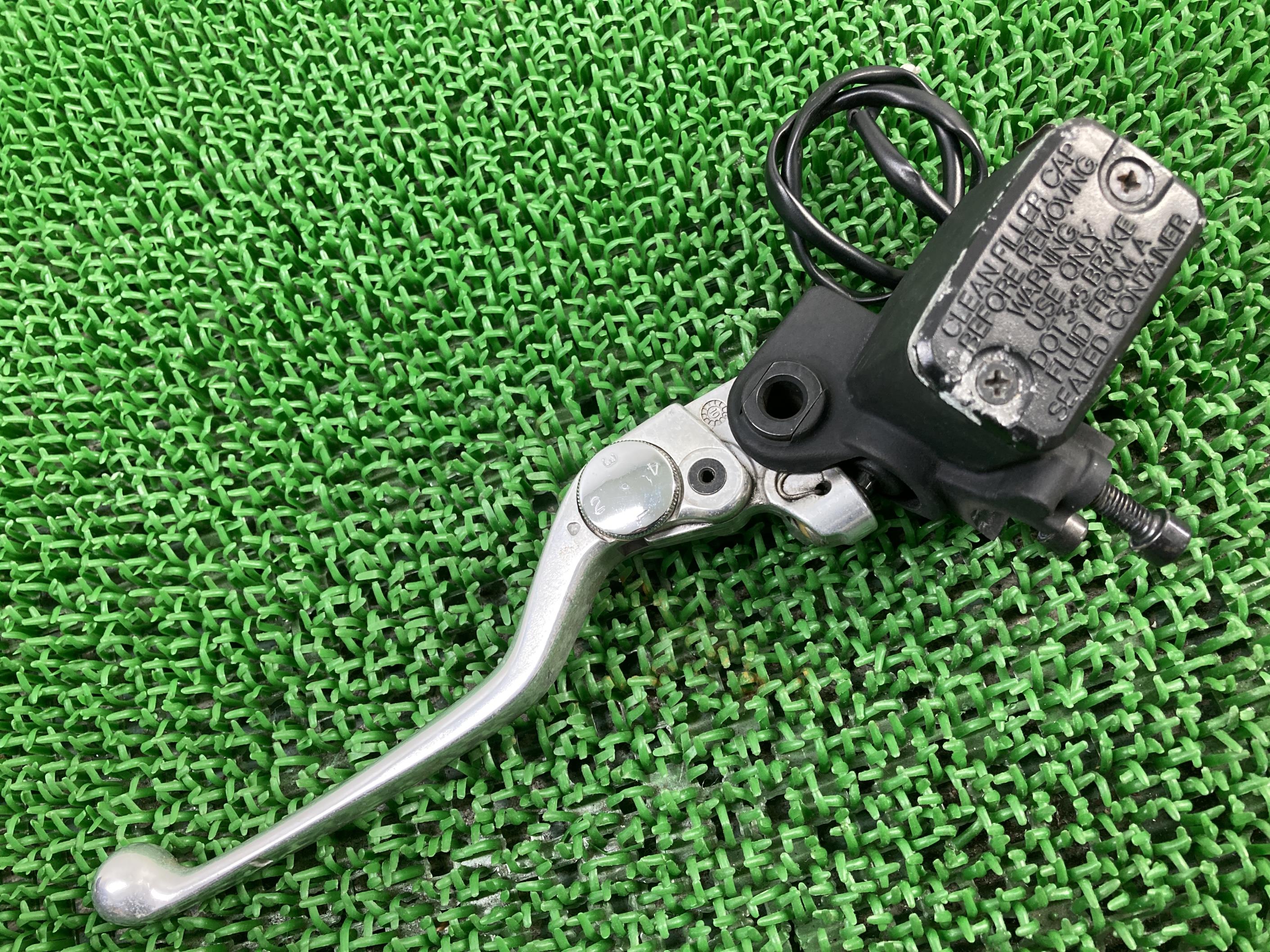 M796 クラッチマスター ドゥカティ 純正 バイク 部品 モンスター MONSTER Brembo レバー付き 割れ欠け無し 車検 Genuine 【中古】 27