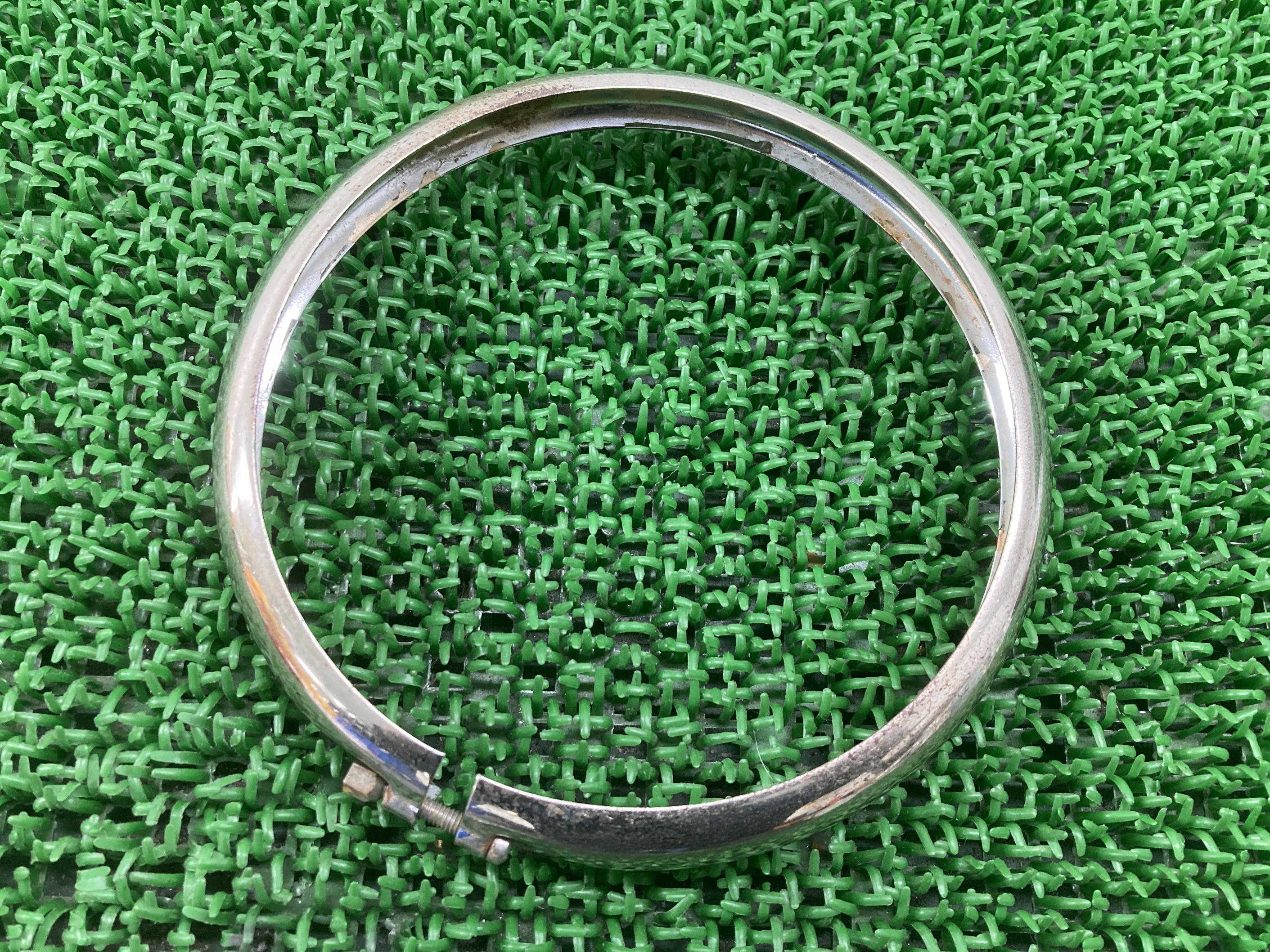 FLSTS1340ヘッドライトリムハーレー純正バイク部品ソフテイルヘリテイジスプリンガー曲がり無し5.75イ..