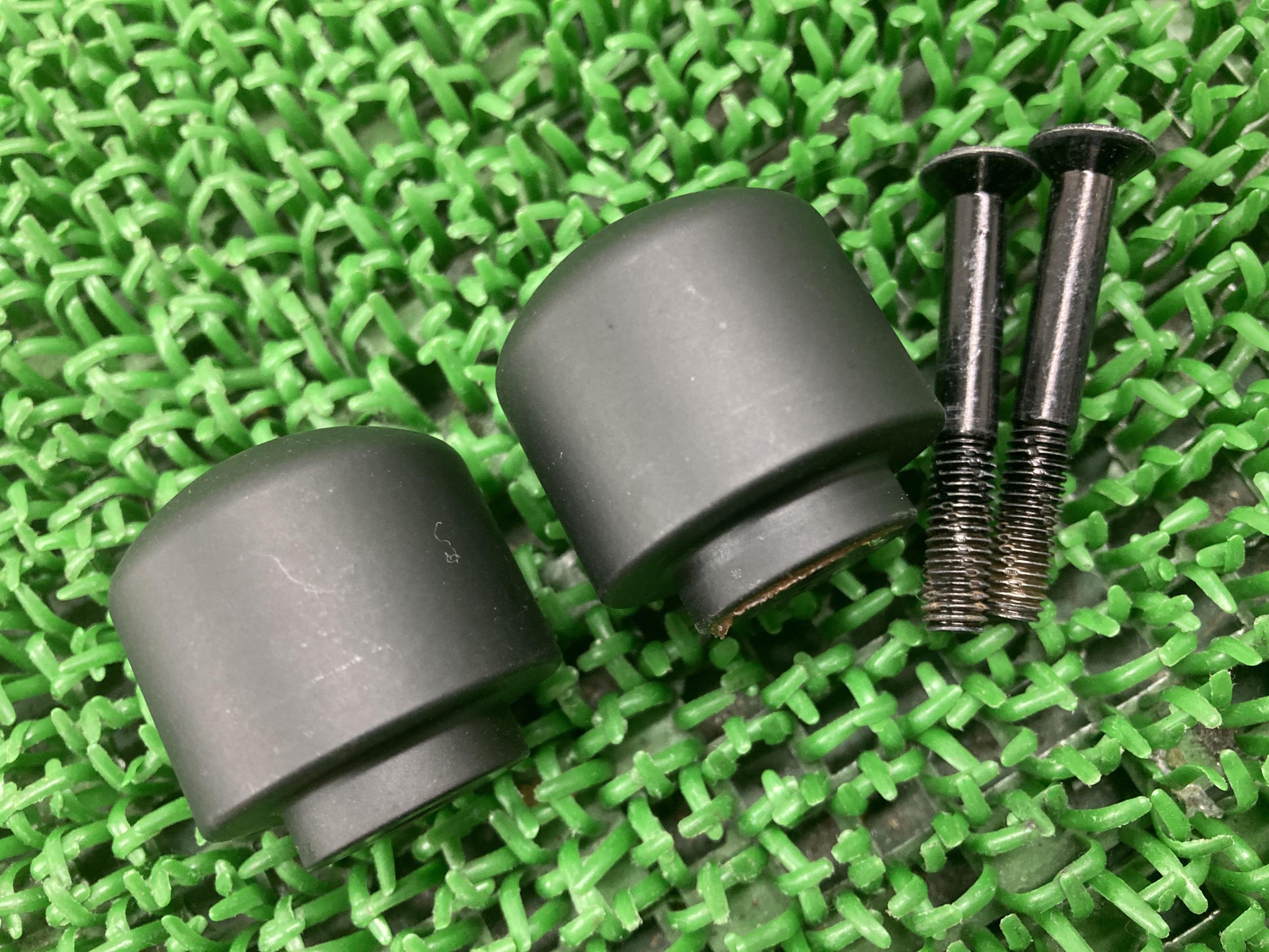 PCX125ハンドルバーエンド左右JF56-1022***ホンダ純正バイク部品JF56グリップエンドウエイトコンディション良好曲がり無し品薄車検Genuine【...