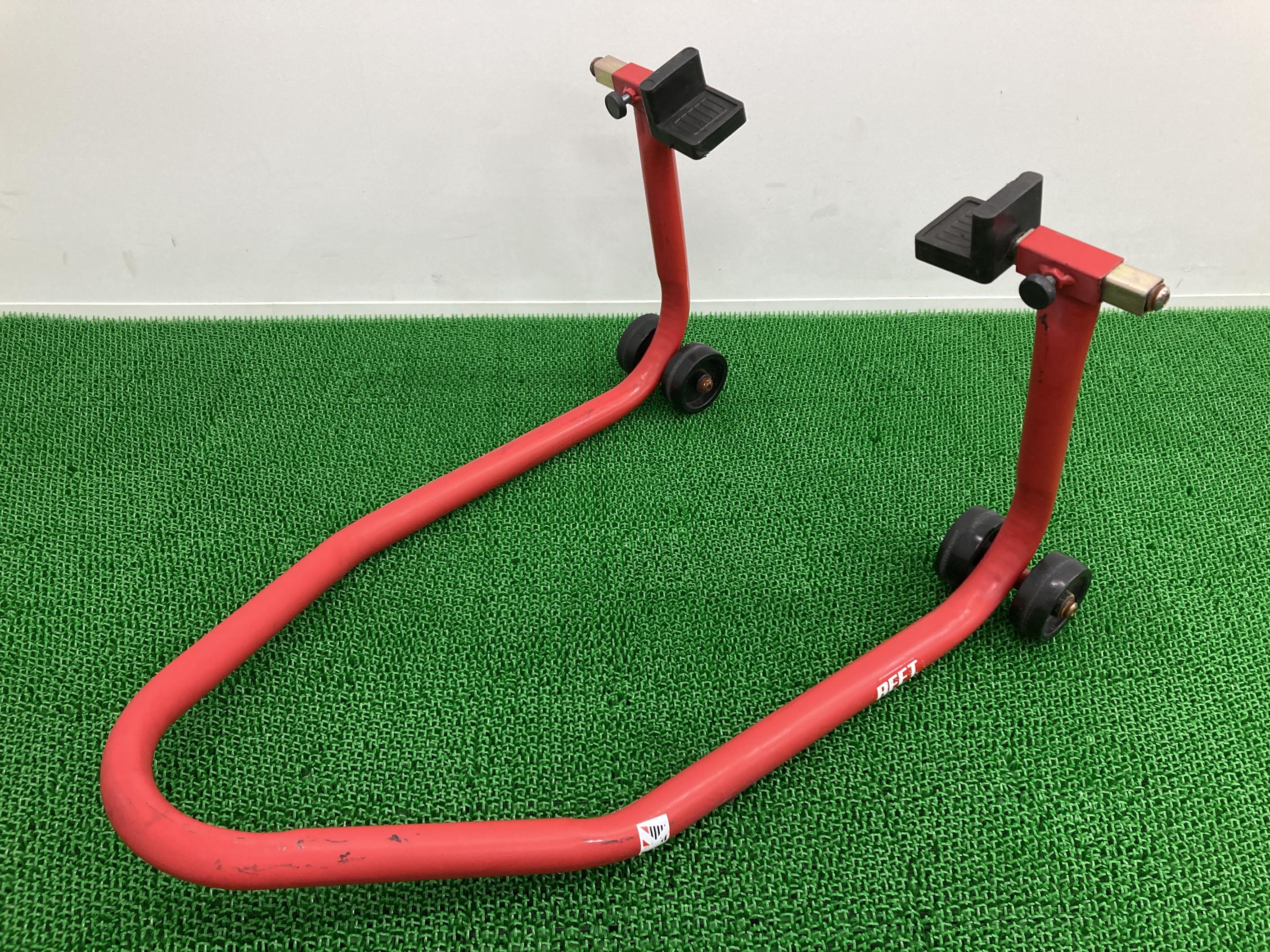 汎用メンテナンススタンド赤社外バイク部品レーシングスタンドローラースタンドL受け付き曲がり無し【..