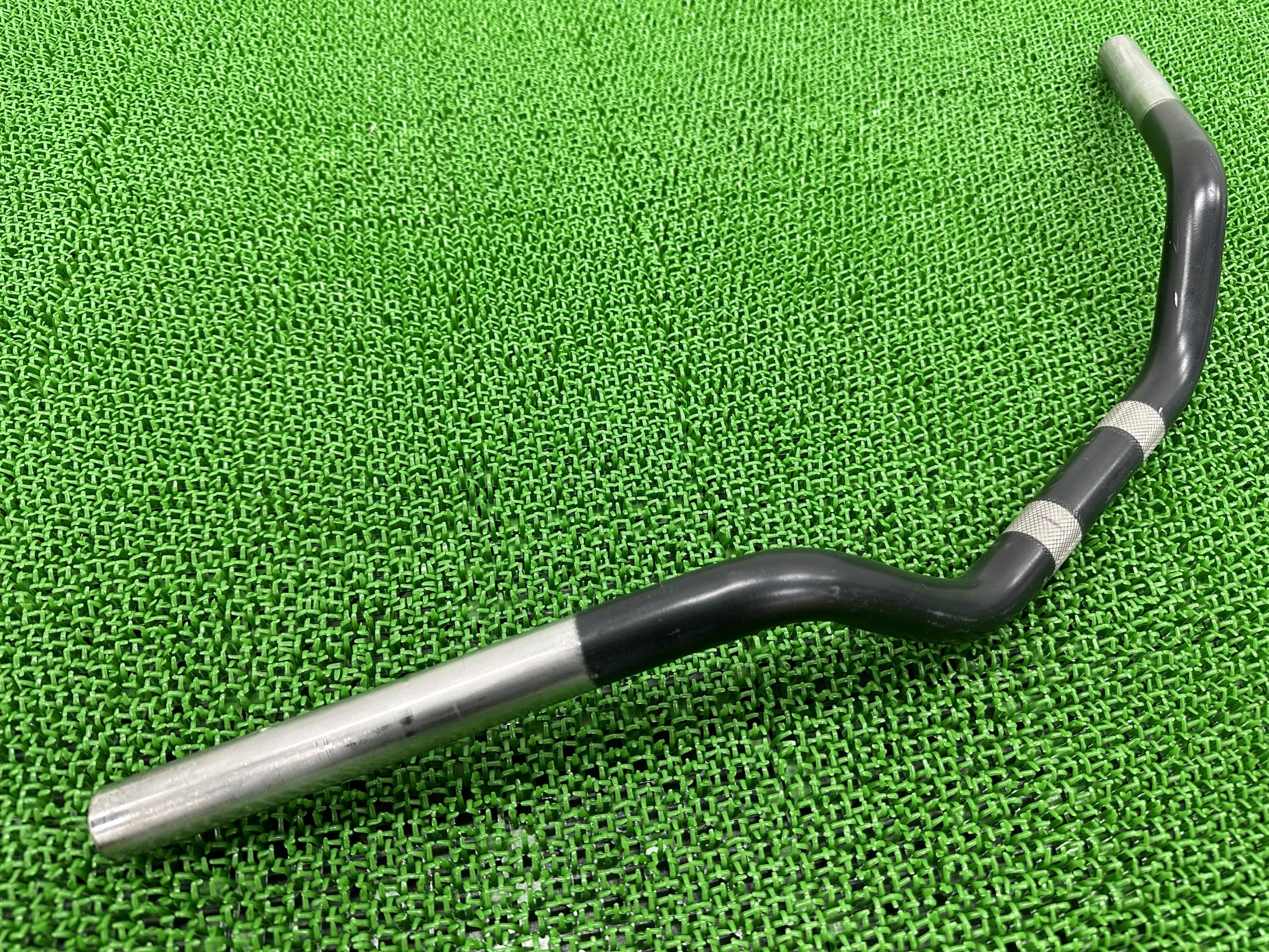 XL883Nハンドルハーレー純正バイク部品スポーツスターアイアン幅740mm1インチノーマルハンドルバー曲がり無し車検Genuine【中古】 38