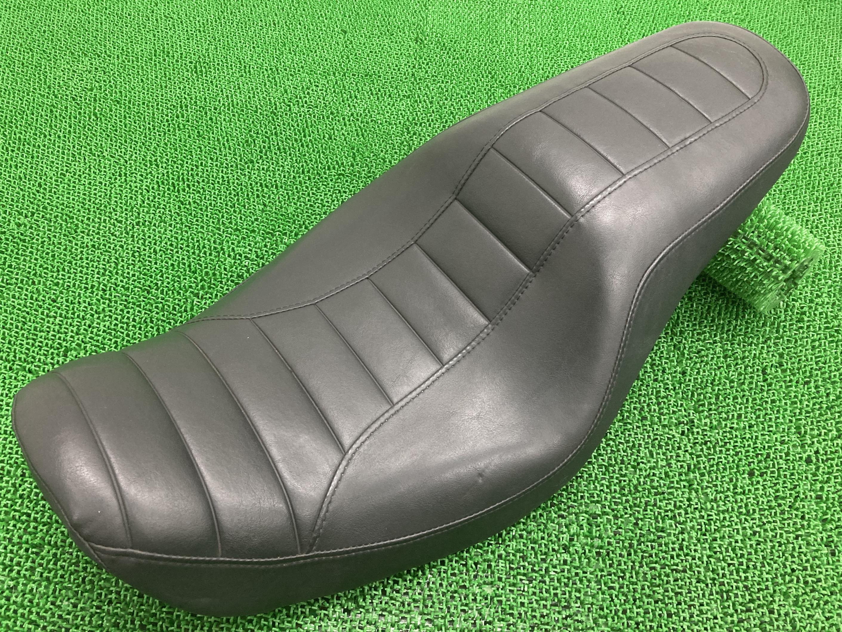 FXDC1580シートハーレー純正バイク部品ダイナスーパーグライドカスタム破れ無し品薄希少品車検Genuine【中古】 96