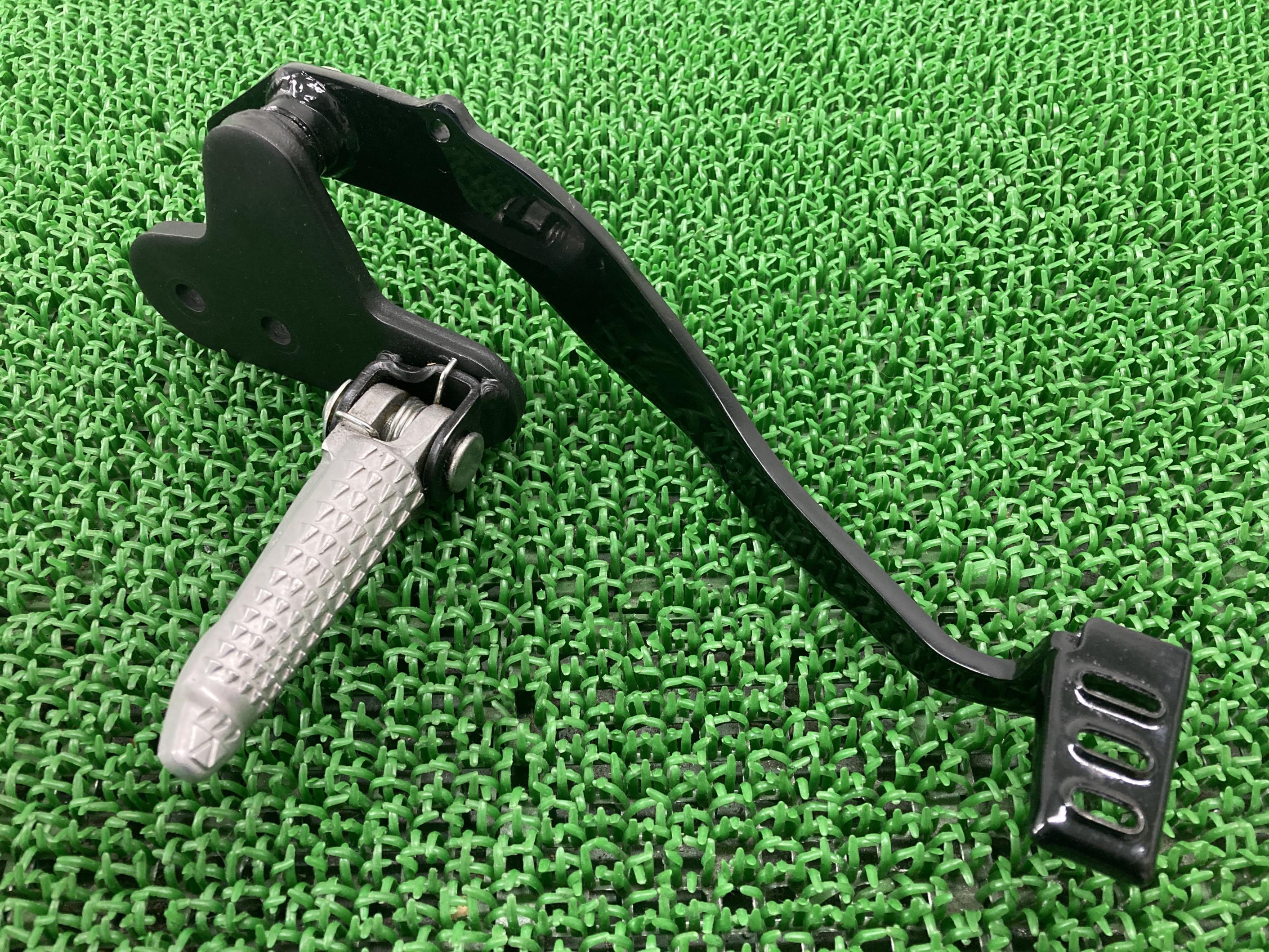 Z125PROステップ右カワサキ純正バイク部品BR125Hメインステップブレーキペダル曲がり無し品薄希少品車検Genuine【中古】 78