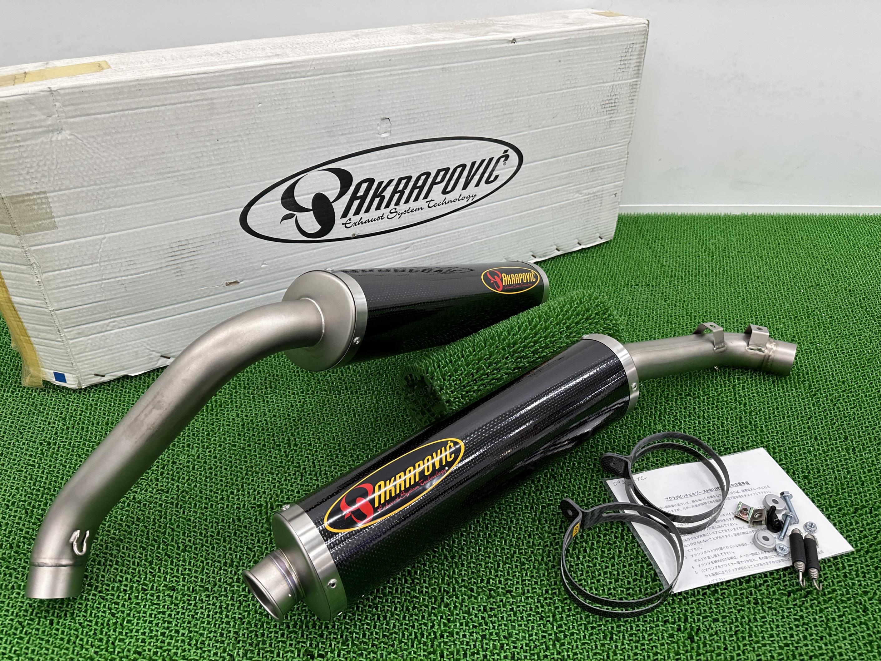 アクラポビッチ製998BIPOSTO サイレンサーマフラー 左右 在庫有 即納 社外 新品 バイク 部品 ドゥカティ カーボンオーバル スリップオン 02-03年998ビポスト 未使用品 88