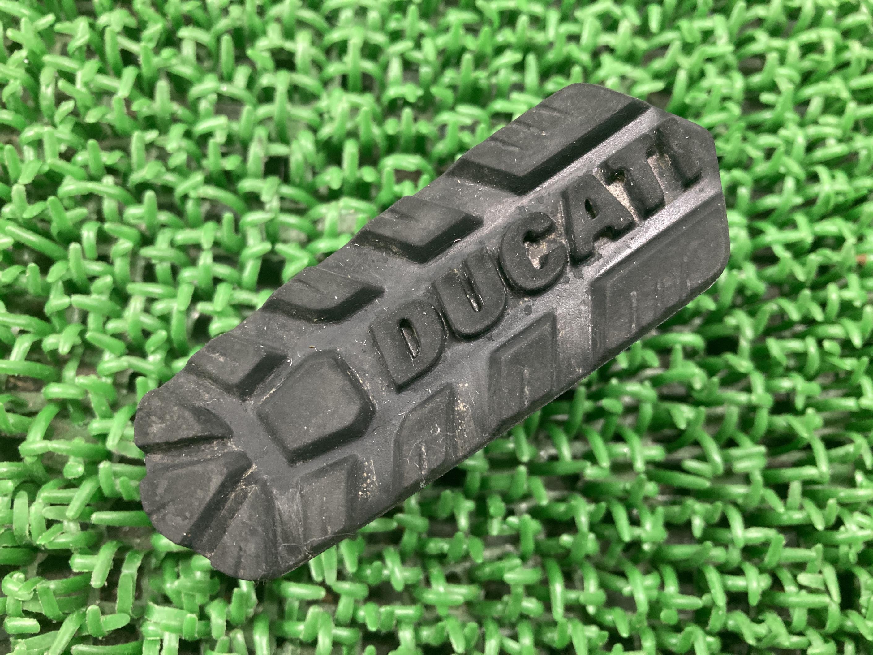 デザートXタンデムステップペグラバー左ドゥカティ純正バイク部品フットレスト破れ無し品薄希少品車検Genuine【中古】 82