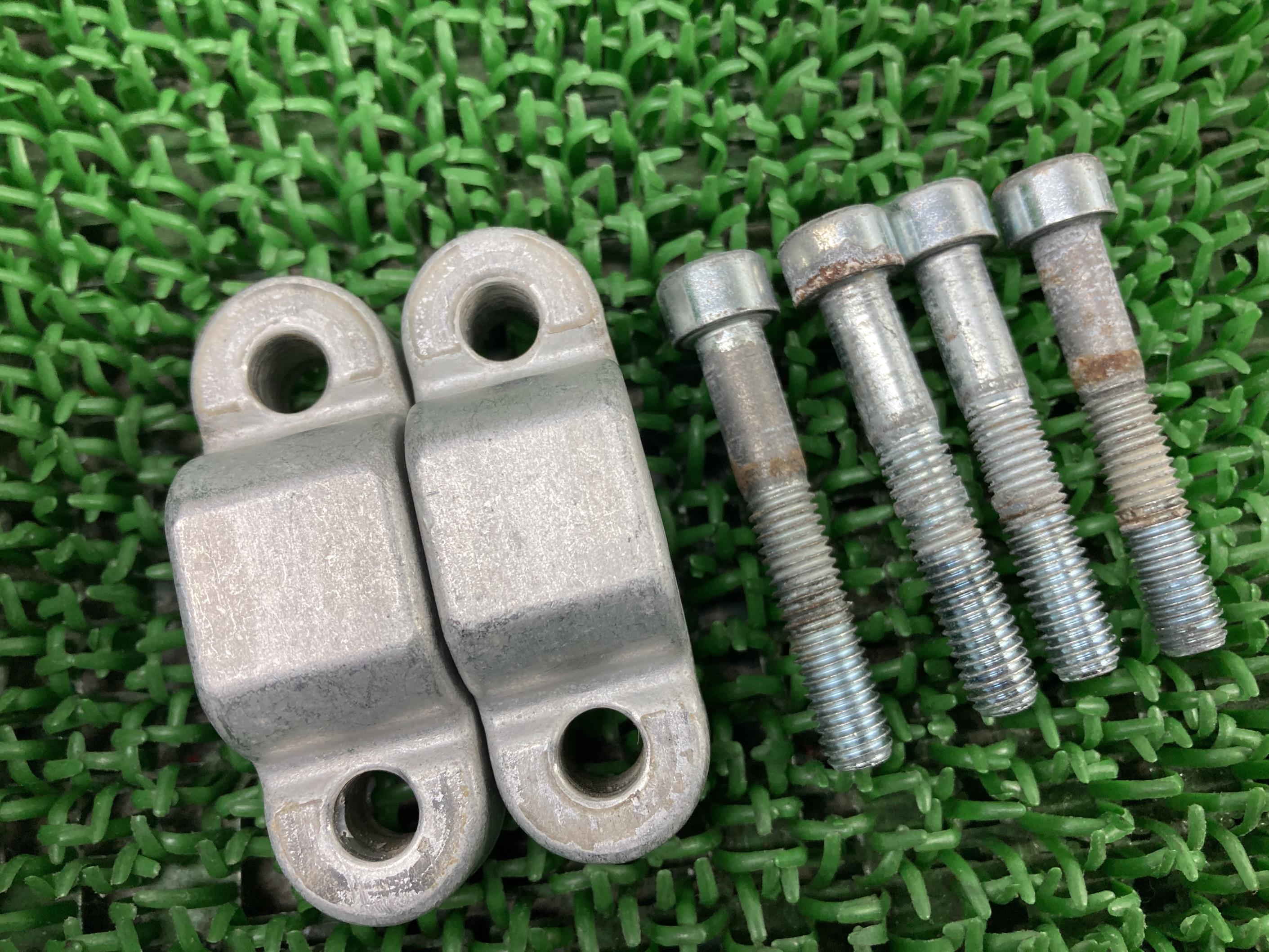 ツアラテック製R1200GSハンドルアップスペーサー社外バイク部品BMWハンドルポストハンドルクランプ15mmアップカスタム素材に【中古】 14