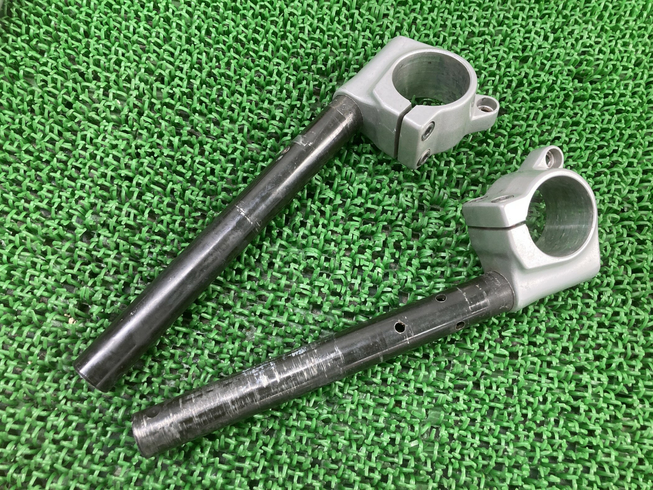 YZF600R セパレートハンドル 左右 ヤマハ 純正 バイク 部品 4TV FZR600 サンダーキャット 41φ セパハン 車検 Genuine 【中古】 ...