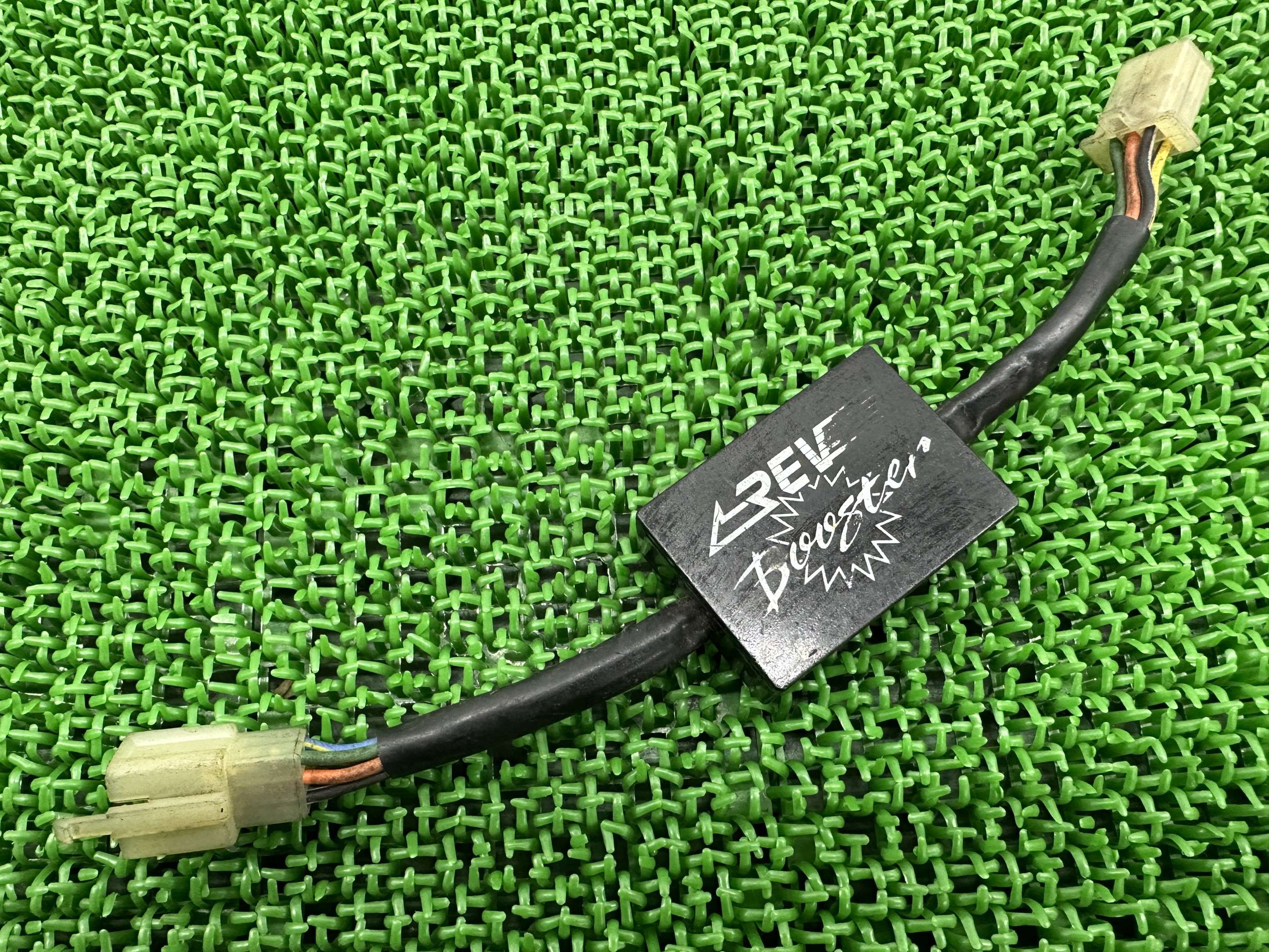 VFR400R リミッターカット 社外 バイク 部品 NC30 REVブースター CDI 機能的問題なし 品薄 希少品 【中古】 eW