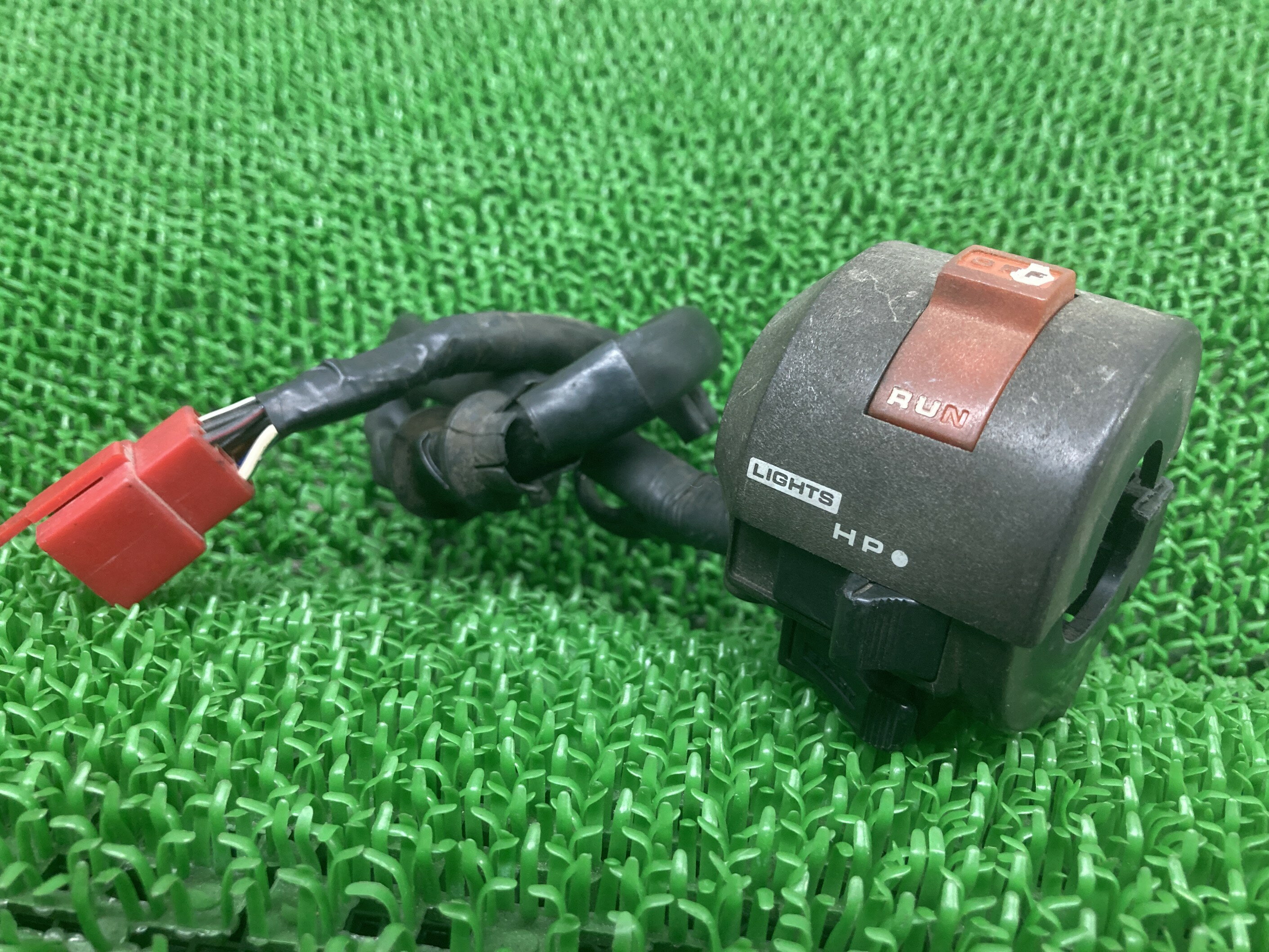 CBR250Fハンドルスイッチ右ホンダ純正バイク部品MC14スイッチボックス割れ欠け無し品薄希少品車検Genuine【中古】 58