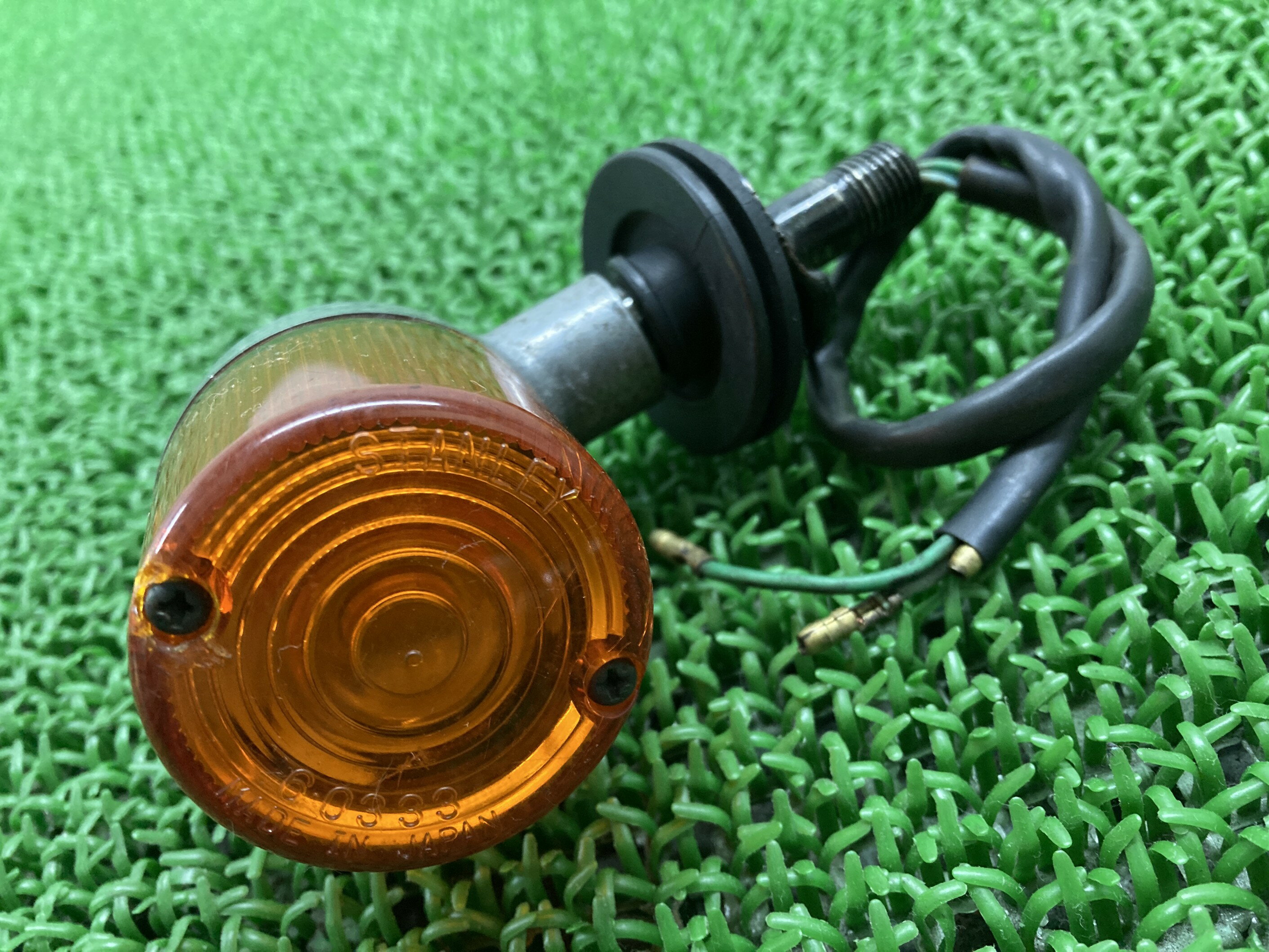 GB250クラブマン フロントウインカー 右 ホンダ 純正 バイク 部品 MC10 ペイント素材に 割れ欠け無し 品薄 希少品 車検 Genuine 【中古】