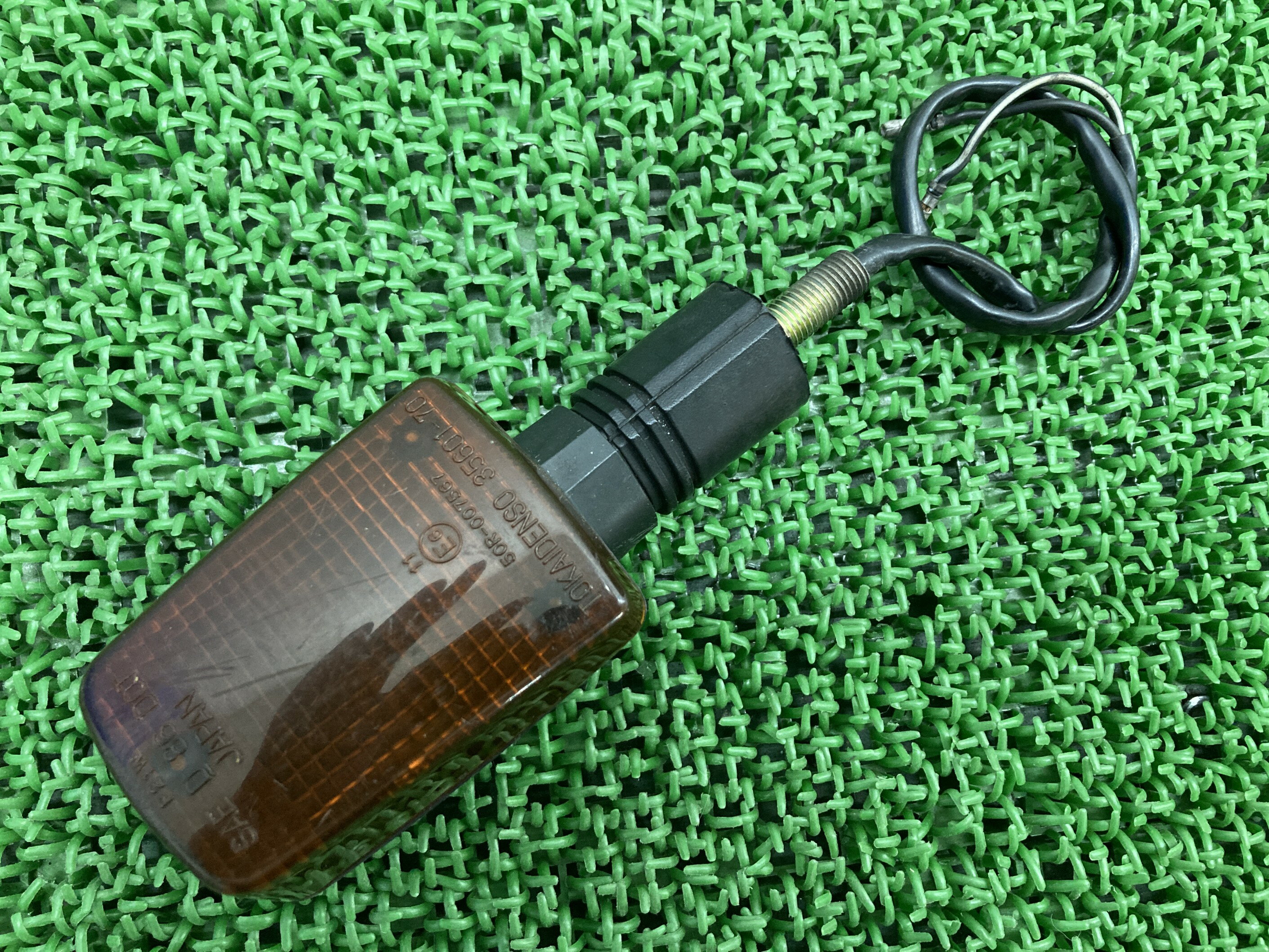 GSX400Sカタナ ウインカー 片側 スズキ 純正 バイク 部品 GK77A 刀 KATANA GSX250Sカタナ ペイント素材に 車検 Genuine 【...