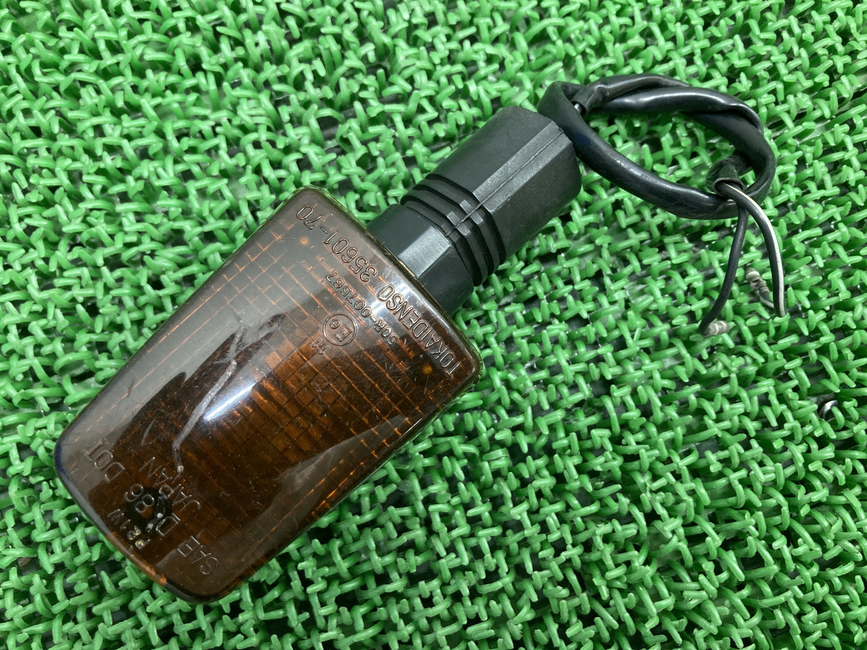 GSX400Sカタナ ウインカー 片側 スズキ 純正 バイク 部品 GK77A 刀 KATANA GSX250Sカタナ 修復素材に 車検 Genuine 【中古...