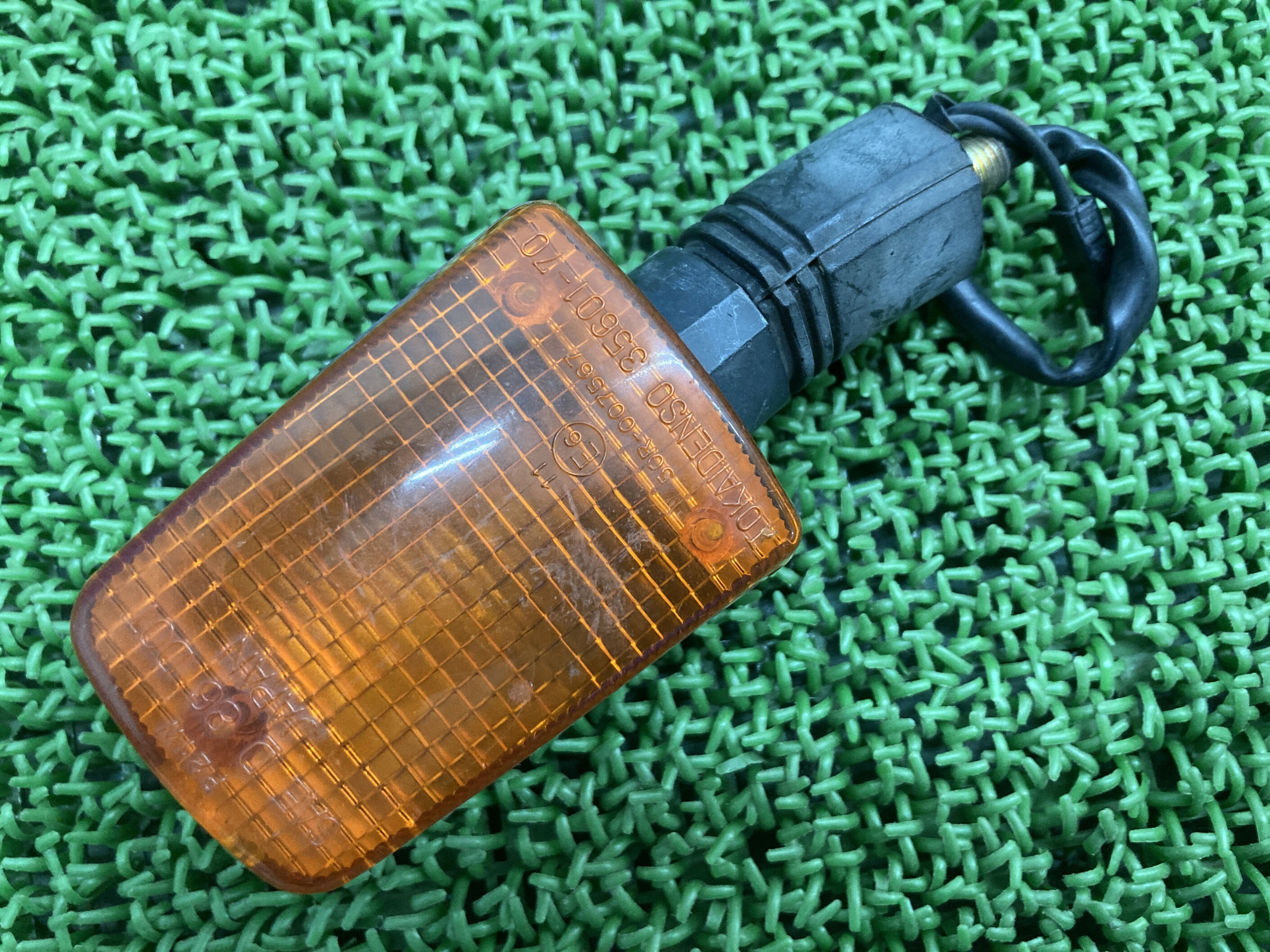 GSX400インパルス フロントウインカー 片側 スズキ 純正 バイク 部品 GK79A IMPULSE 修復素材に コケキズ無し 品薄 車検 Genuine ...