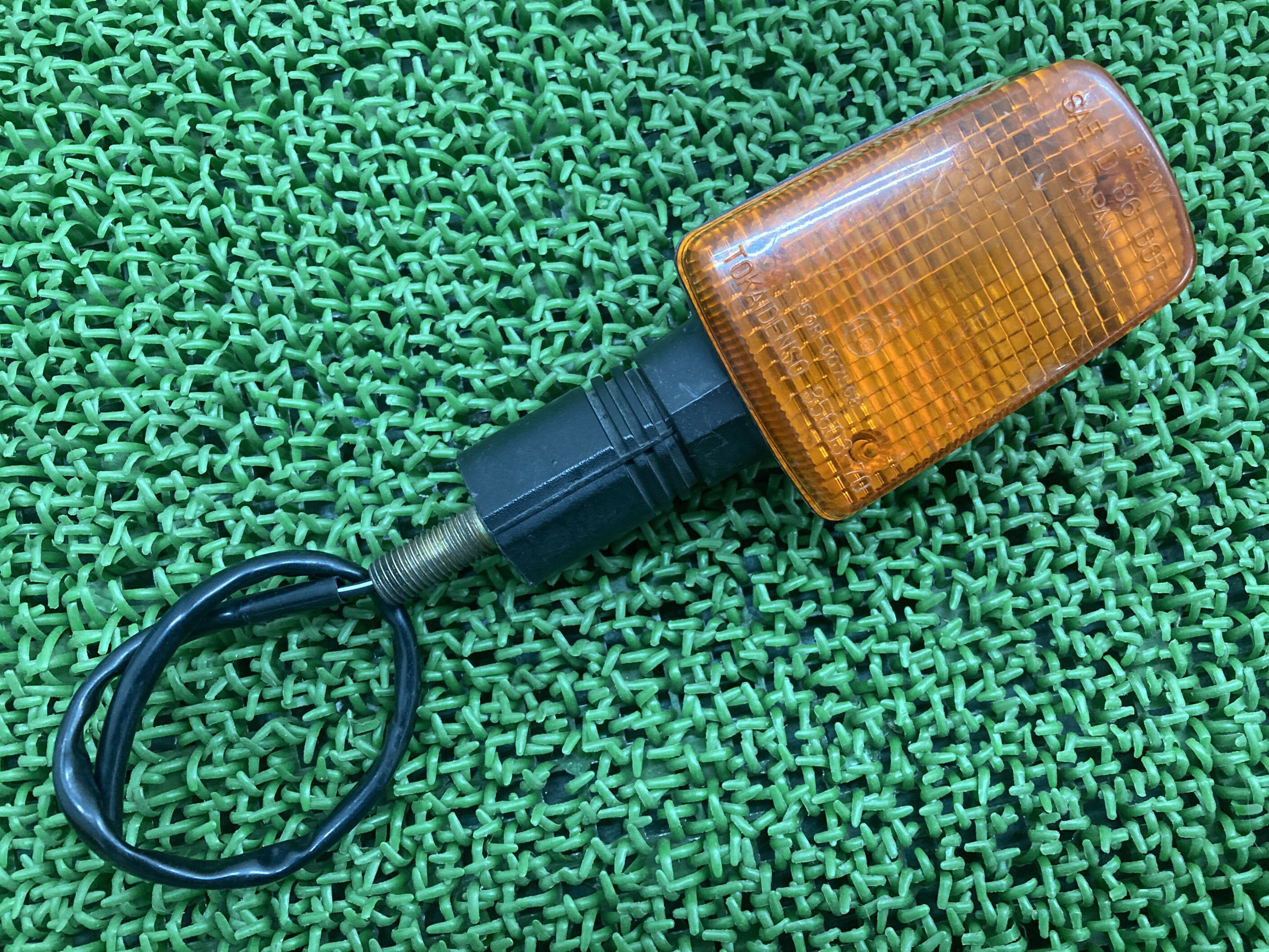 GSF1200S ウインカー 片側 スズキ 純正 バイク 部品 GV75A 修復素材に 割れ欠け無し 品薄 希少品 車検 Genuine 【中古】 41