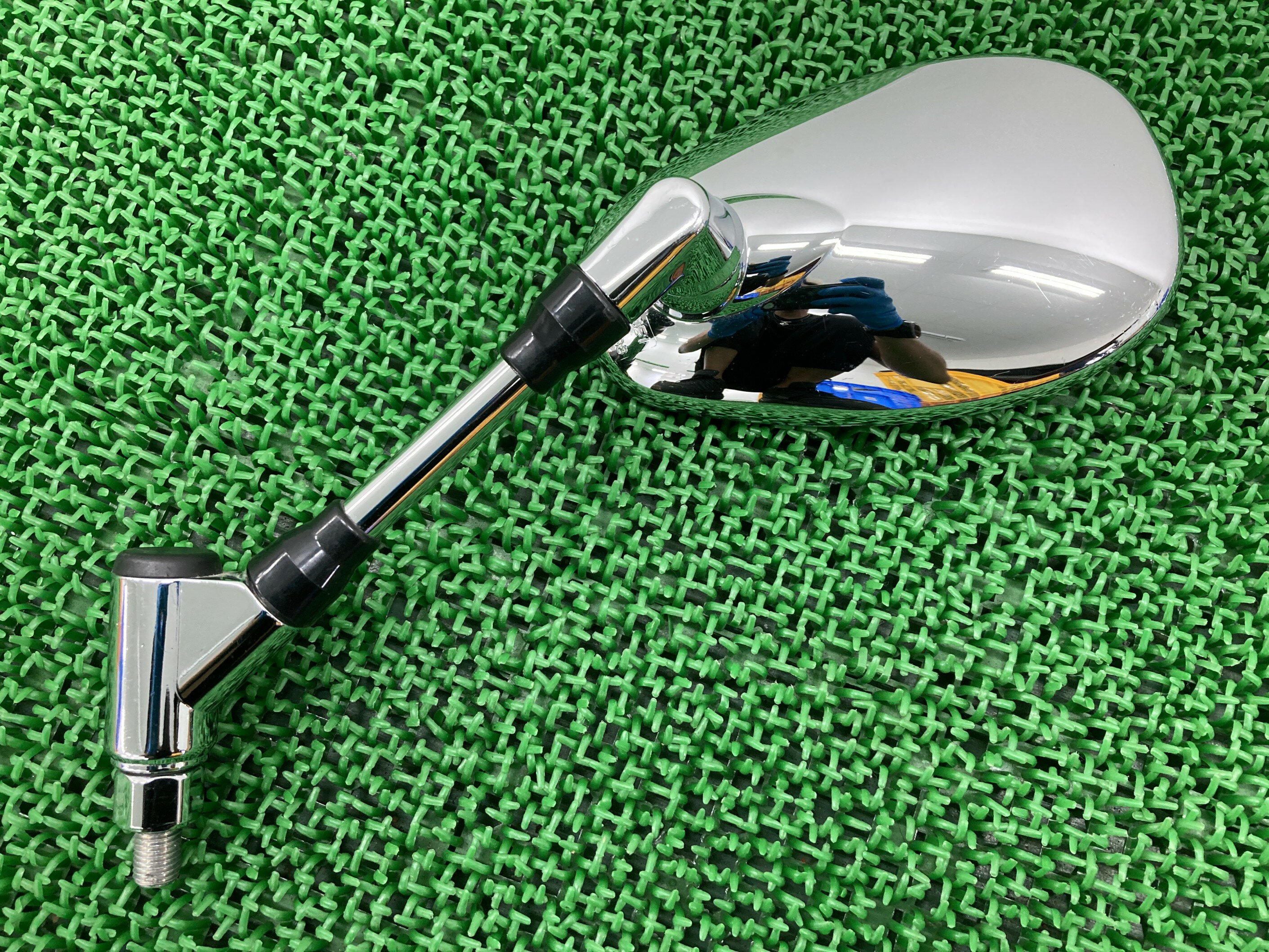 SR400 ミラー 左 ヤマハ 純正 バイク 部品 RH03J RH16J 正10mm ペイント素材に 割れ欠け無し 車検 Genuine 【中古】