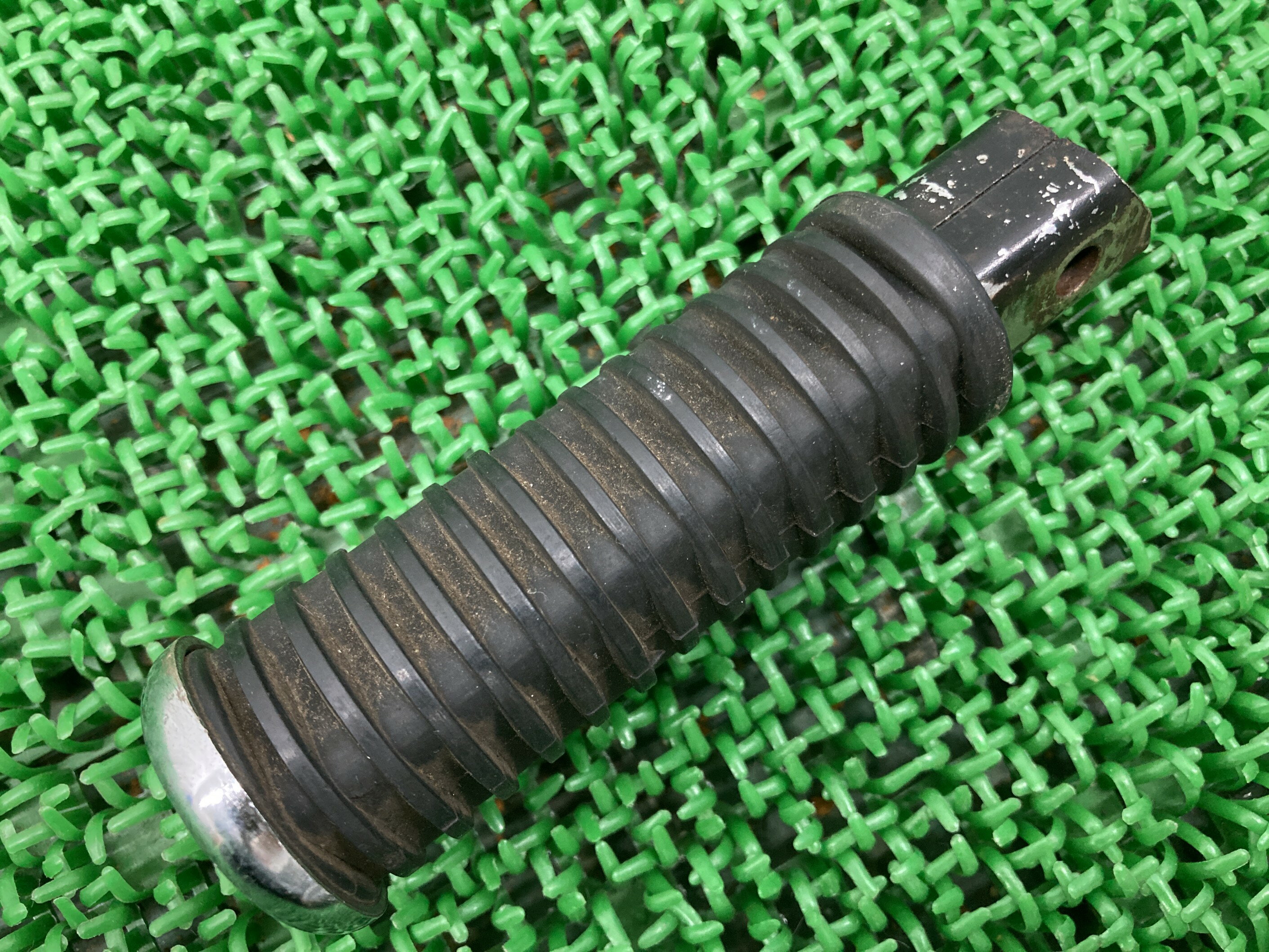 Vツインマグナ250タンデムステップペグ片側ホンダ純正バイク部品MC29曲がり無し品薄希少品車検Genuine【中古】 87