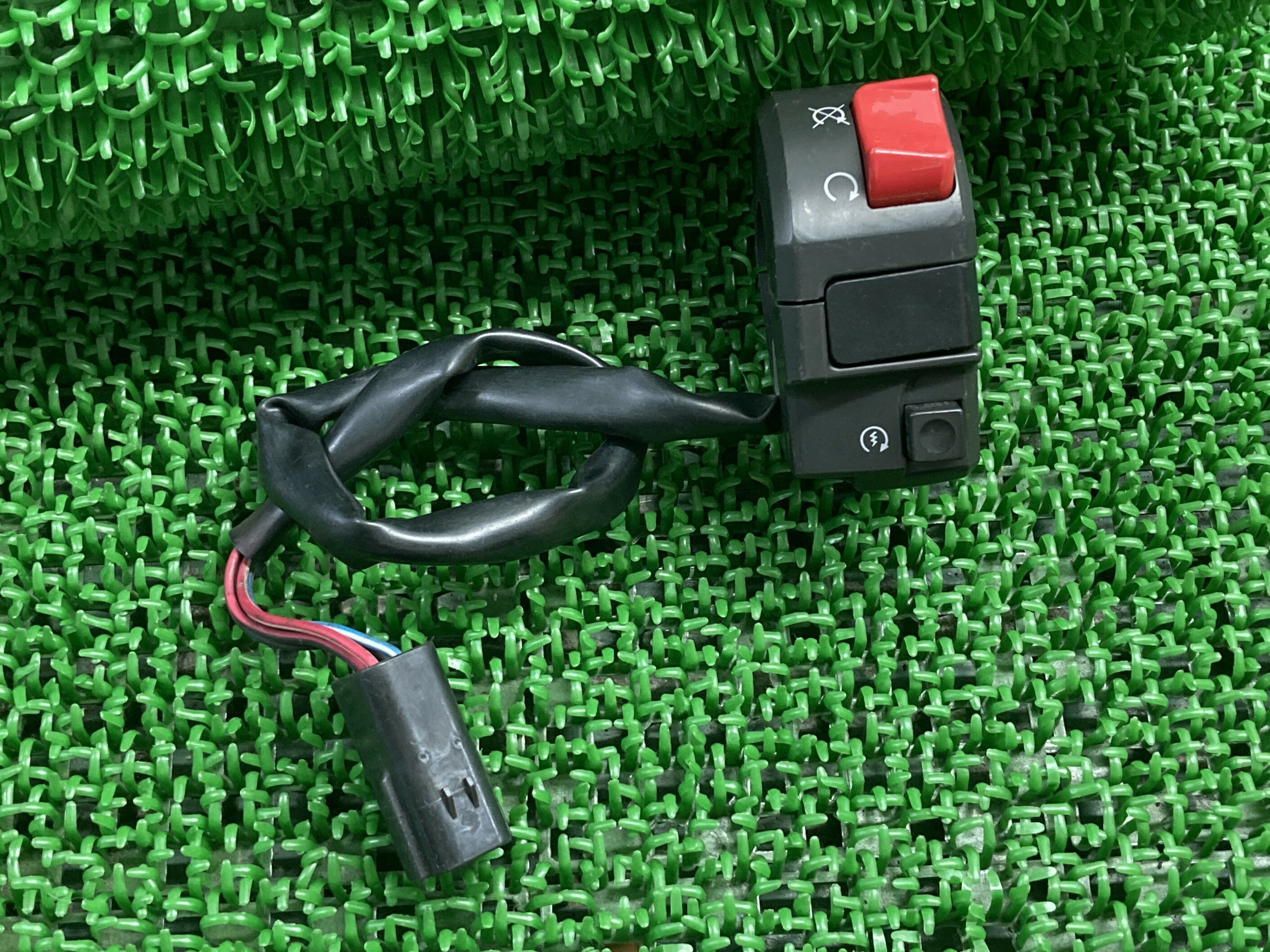 84810981198ϥɥ륹åɥƥХDucatiåܥå礱̵ʼָGenuineš 25