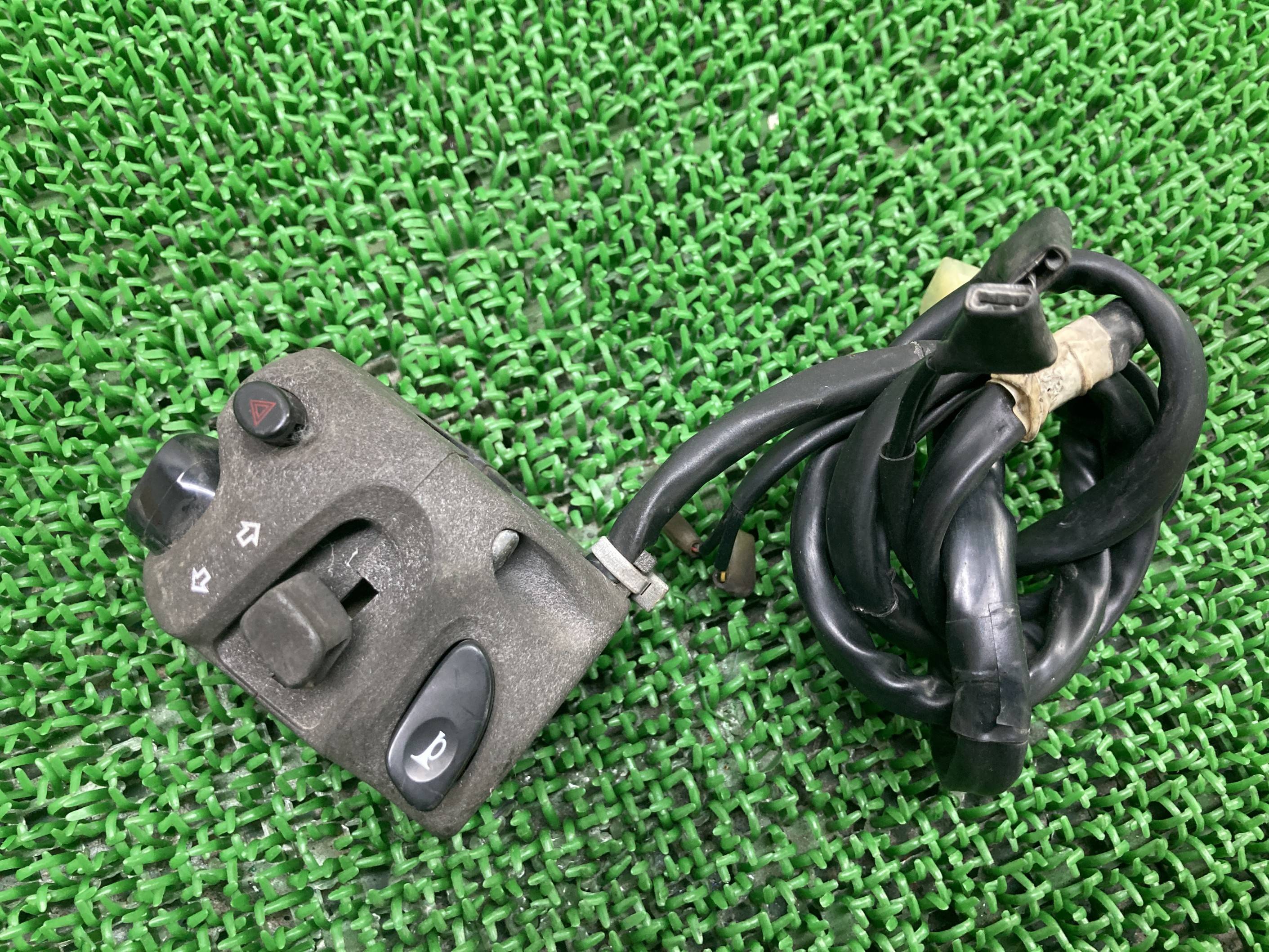 FZ-1フェザーハンドルスイッチ左ヤマハ純正バイク部品RN21JFAZARスイッチボックス割れ欠け無し品薄希少品車検Genuine【中古】 57