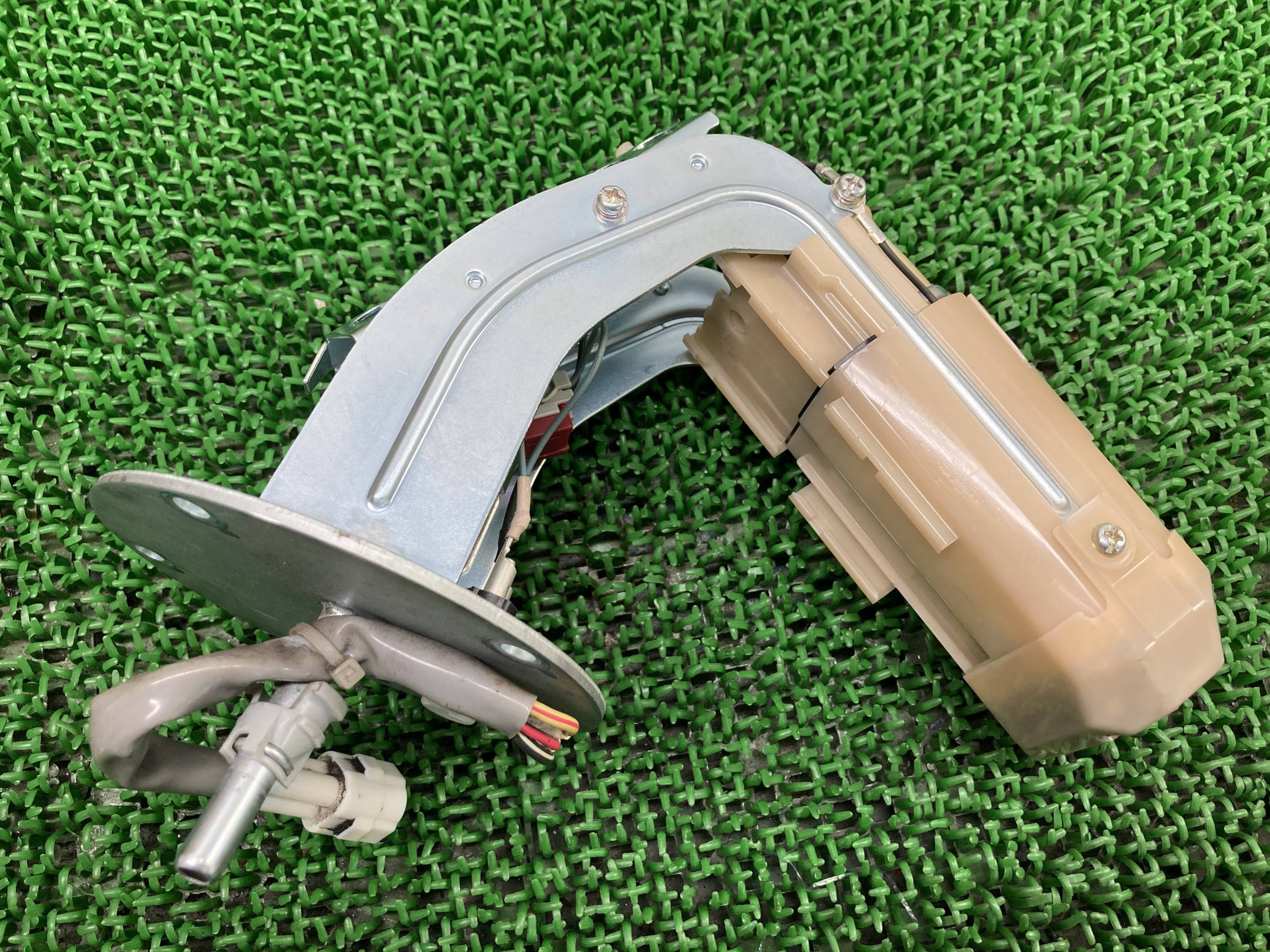 GSR250 フューエルポンプ 48H00 スズキ 純正 バイク 部品 GJ55D フューエルセンサー 燃料ポンプ 機能的問題なし 品薄 車検 Genuine 【中古】 nK