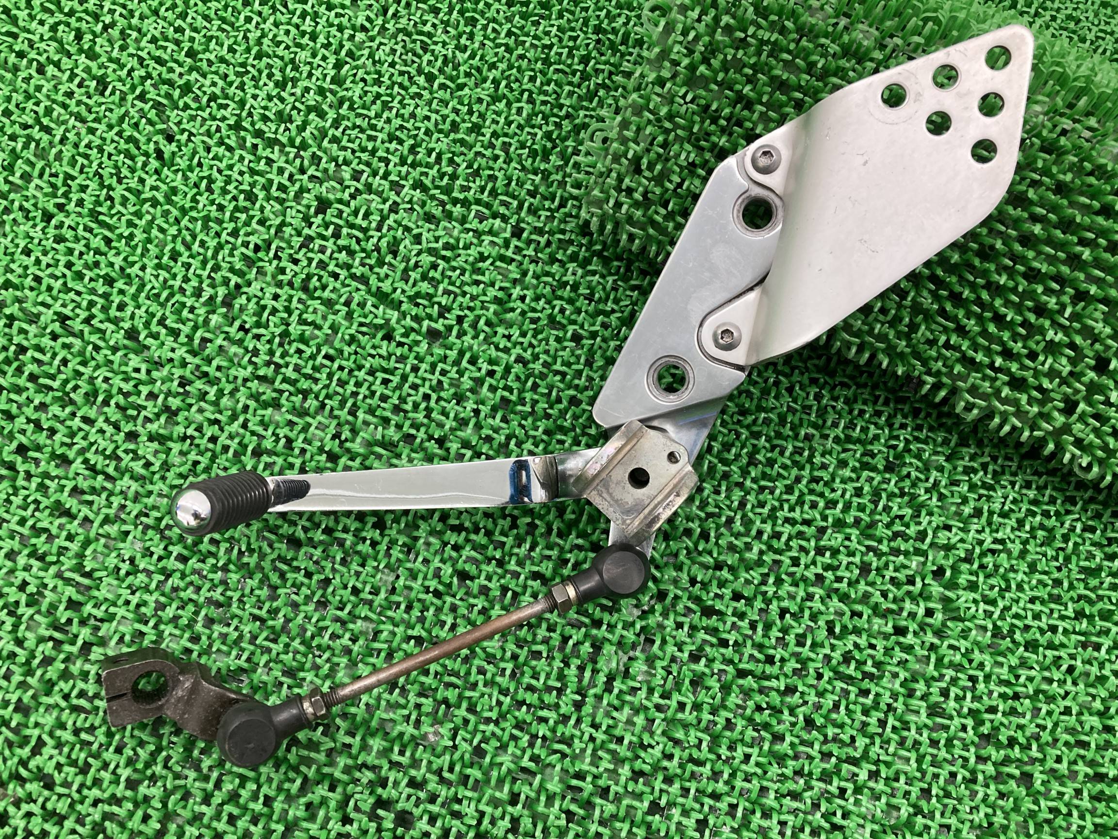 ZRX1200R ステップホルダー 左 ZRT20A カワサキ 純正 バイク 部品 シフトペダル シフトロッド DAEG ZRX1200R S 車検 Genui...