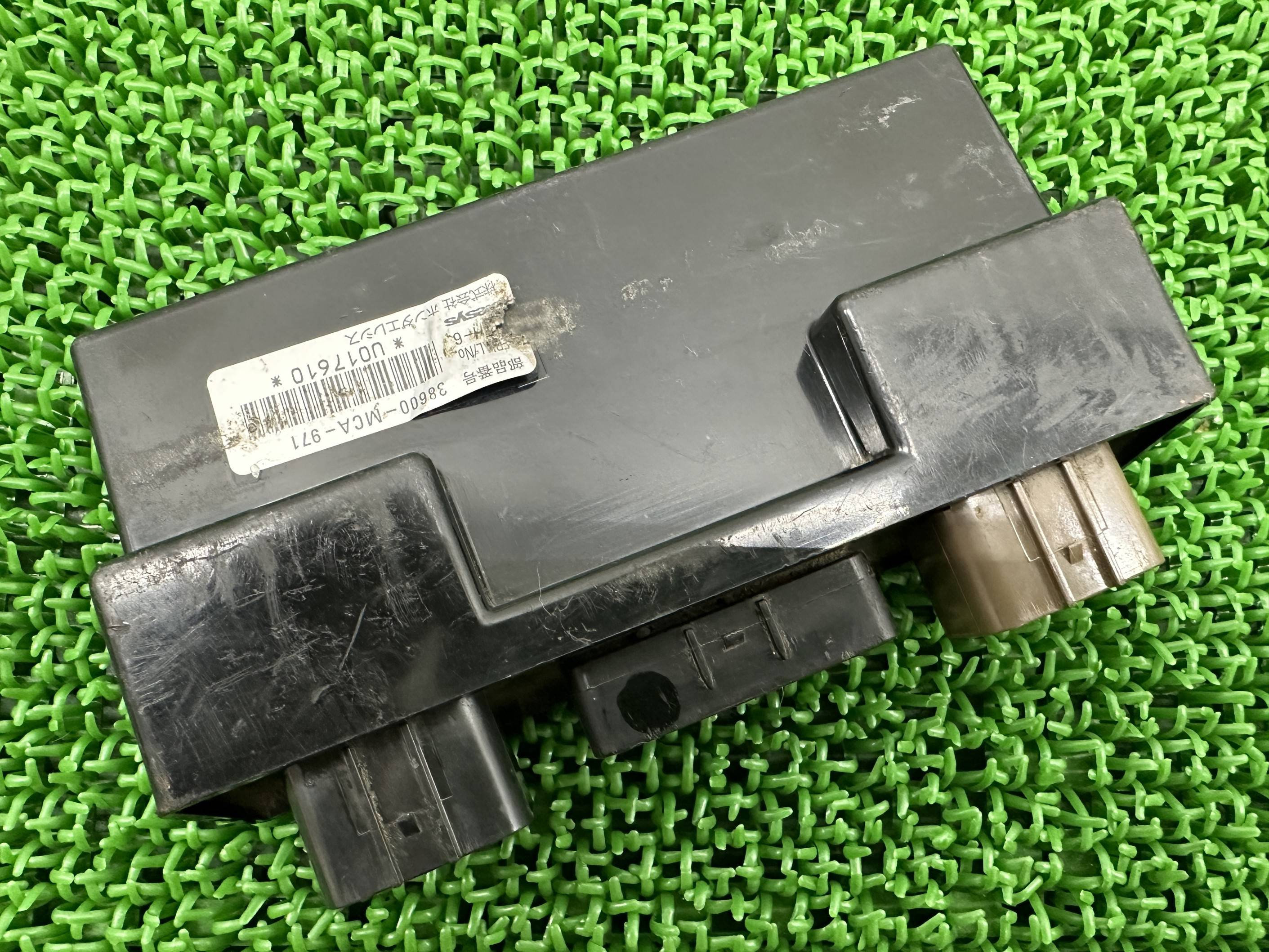 ゴールドウイング1800 ABSコントロールユニット ホンダ 純正 バイク 部品 SC47 機能的問題なし GL1800 ..