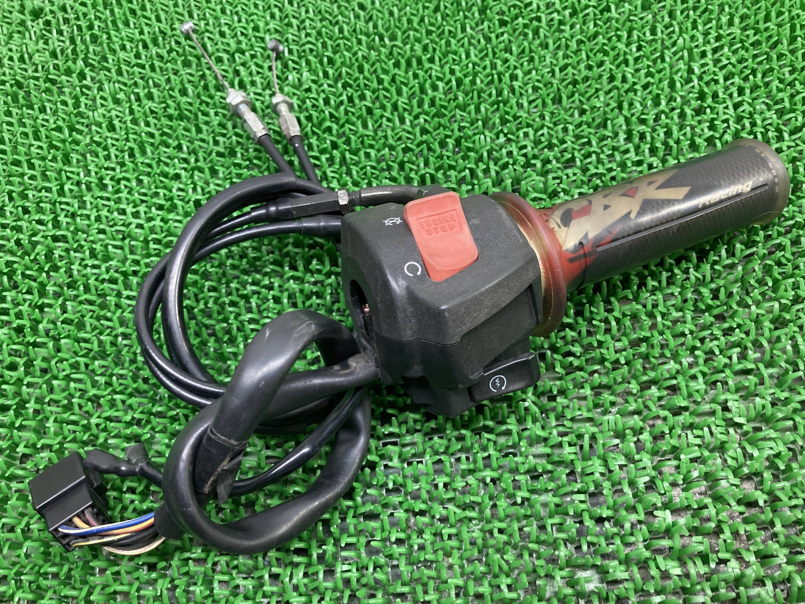 CBR600RRハンドルスイッチ右ホンダ純正バイク部品PC37アクセルワイヤースロットルホルダースイッチボックス割れ欠け無し品薄車検Genuine【中古】 38