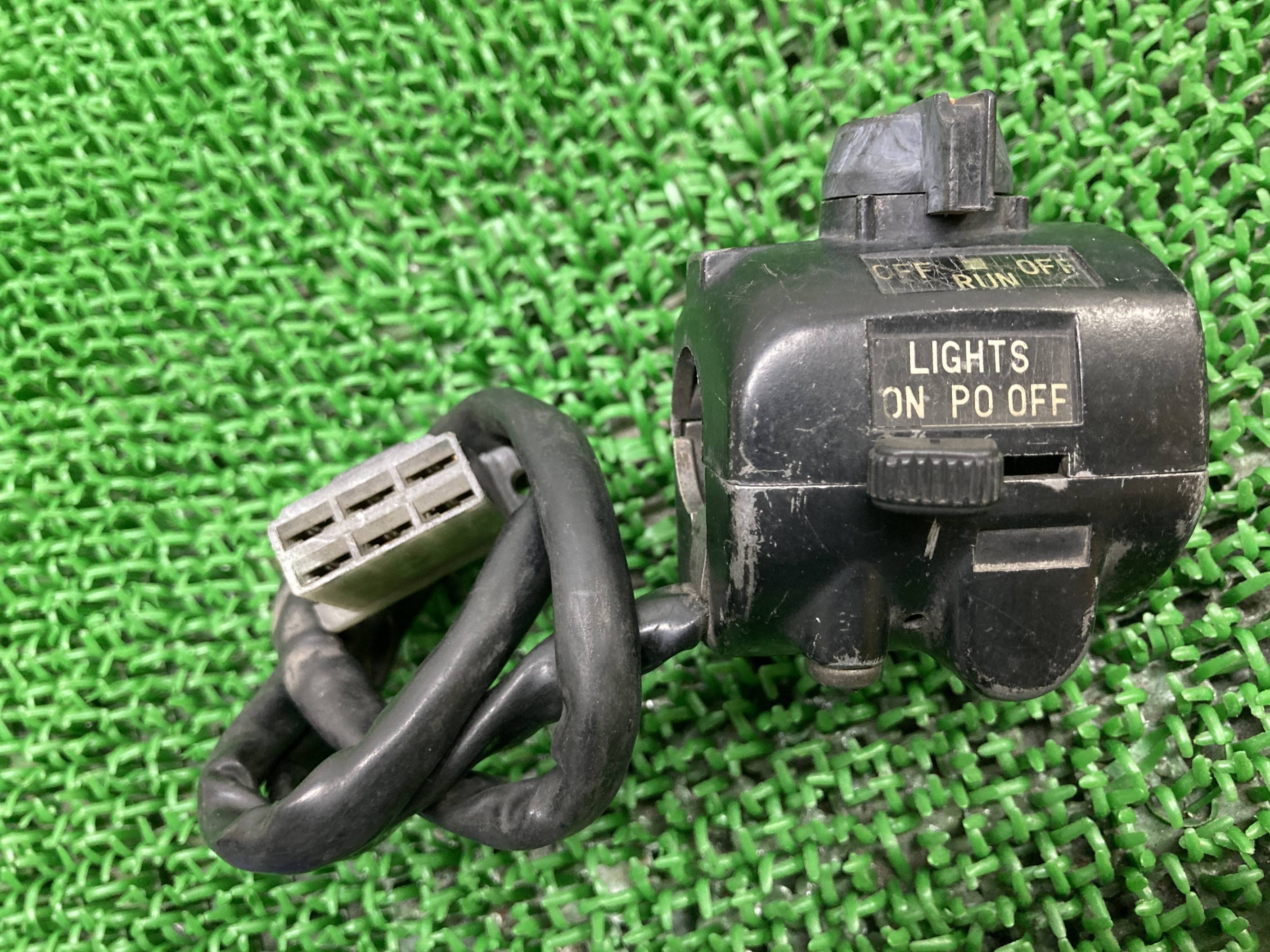 RZ250RZ350ハンドルスイッチ右ヤマハ純正バイク部品4L34U0スイッチボックス当時物希少品コケキズ無し車検Genuine【中古】 82