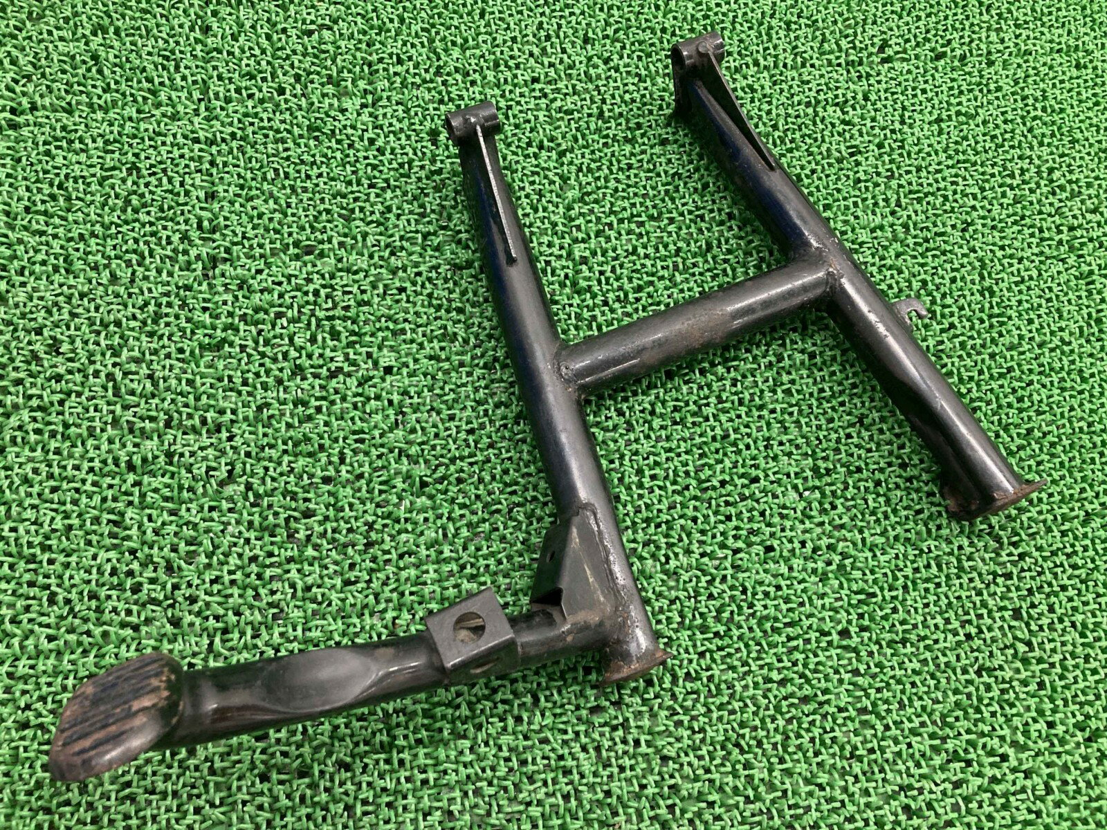 GPZ900R センタースタンド カワサキ 純正 バイク 部品 ZX900A センスタ 曲がり無し 品薄 希少品 車検 Genuine 【中古】 sP