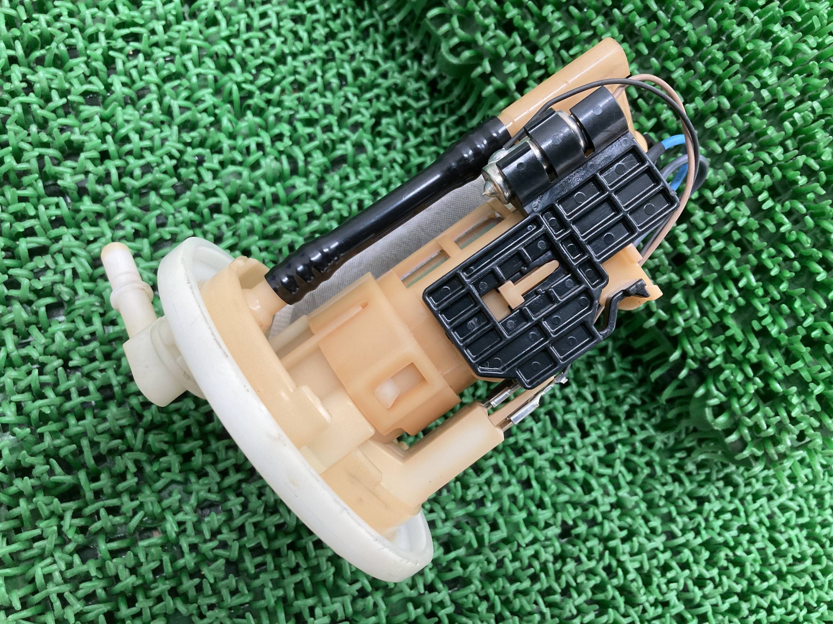 セロー250 タンク　2016年 純正タンク (セロー250 DG31J)