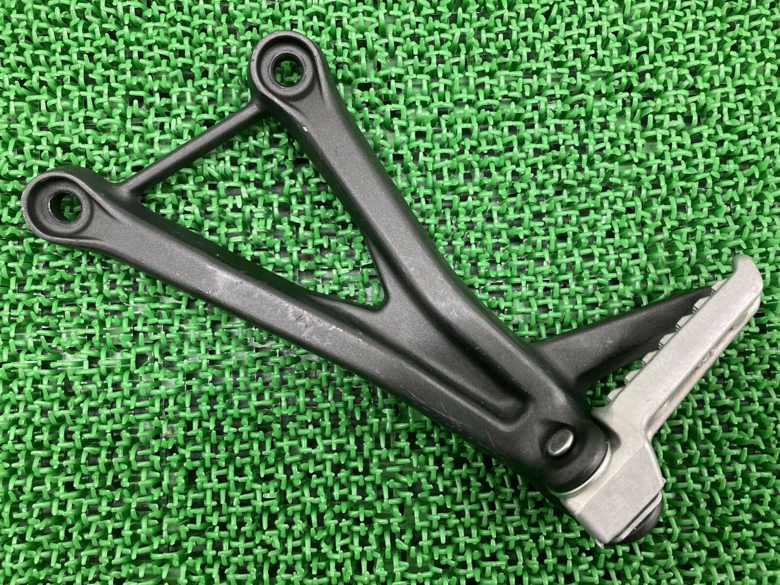 ZX-25R タンデムステップ 左 SKT カワサキ 純正 バイク 部品 ZX250E ZX250H 曲がり無し 品薄 希少品 車検 Genuine 【中古】 xH