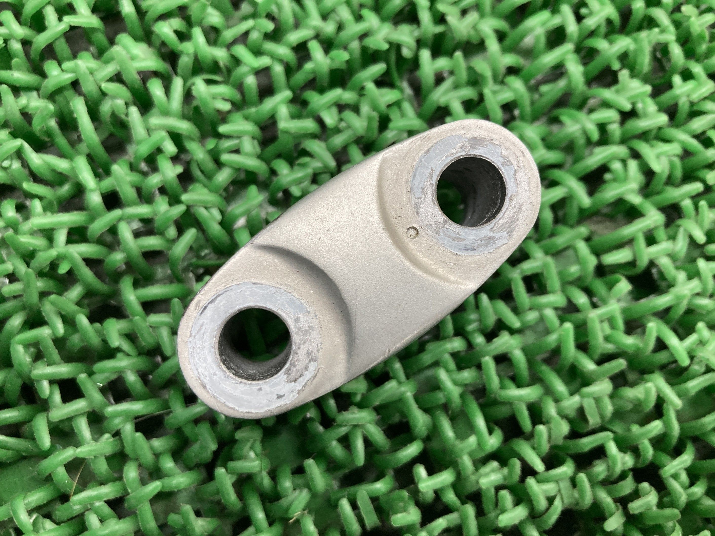 フュージョンハンドルポスト片側ホンダ純正バイク部品MF02ハンドルクランプ曲がり無し品薄希少品車検Genuine【中古】 98