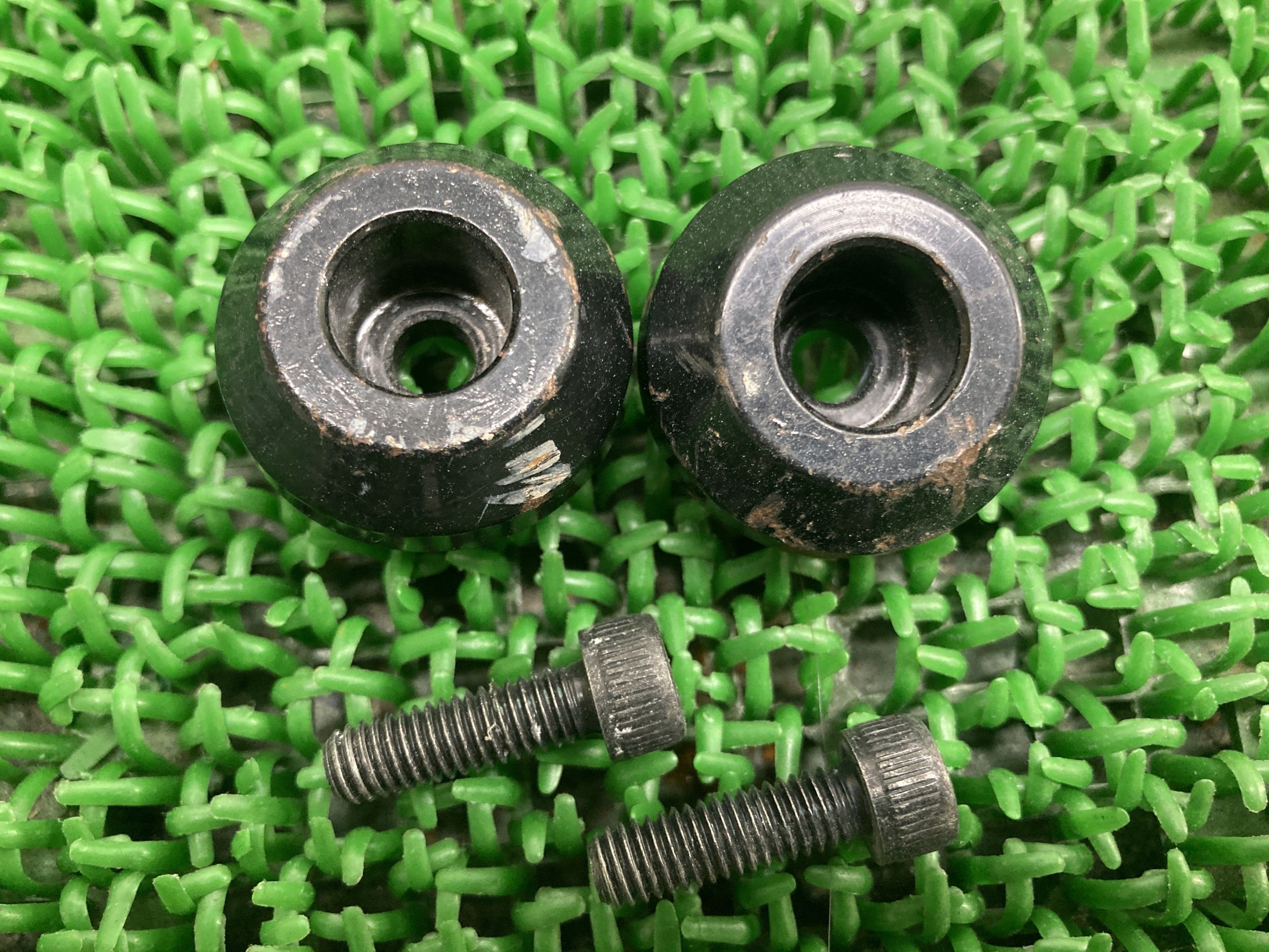 YZF-R3 ハンドルバーエンド 左右 ヤマハ 純正 バイク 部品 RH07J YZF-R25 RG10J ハンドルウエイト グリップエンド ペイント素材に 車...