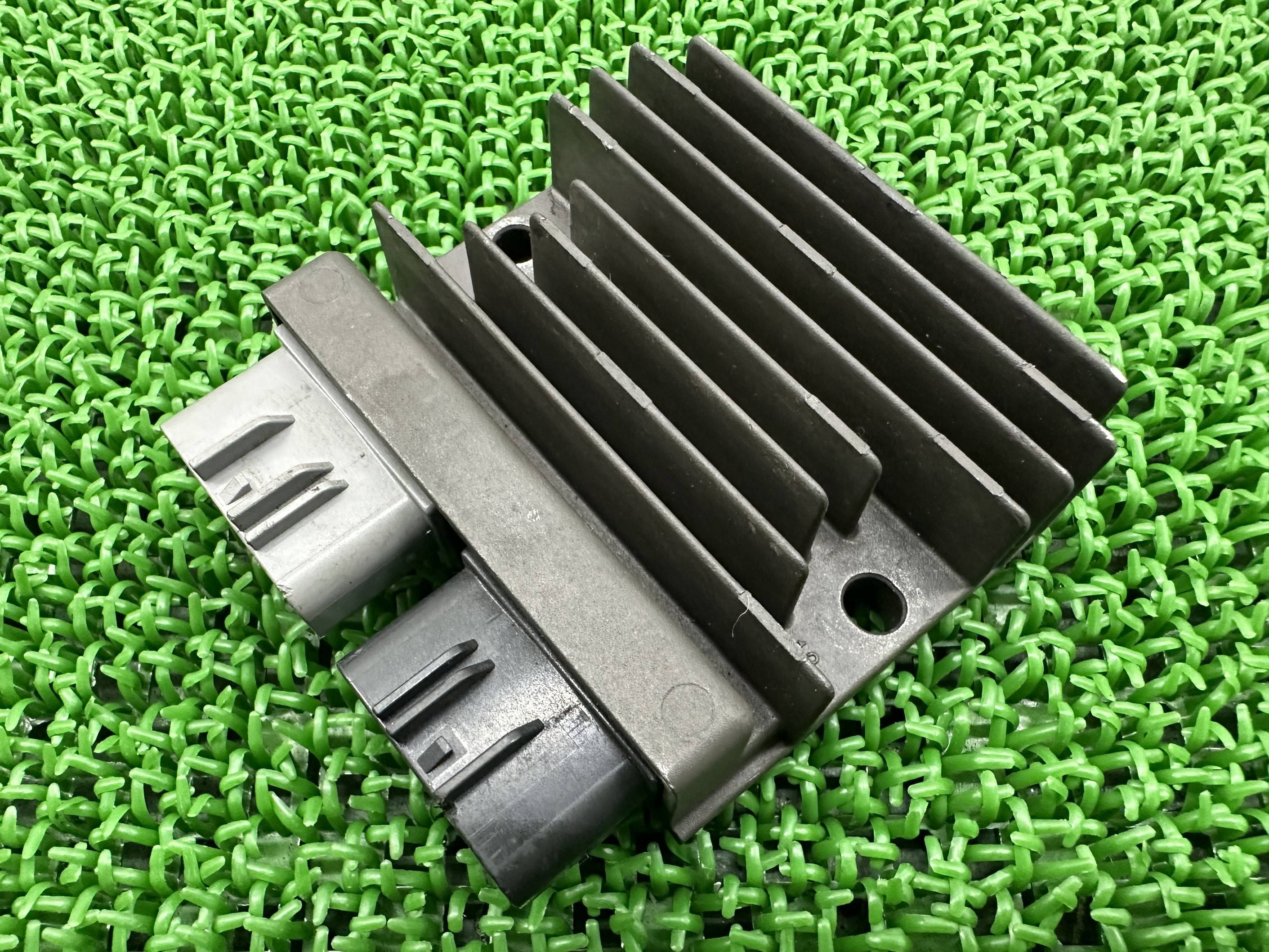 CBR250RR レギュレター ホンダ 純正 バイク 部品 MC51 5ピン レギュレーター レクチファイアー 機能的問題なし 車検 Genuine 【中古】 tK