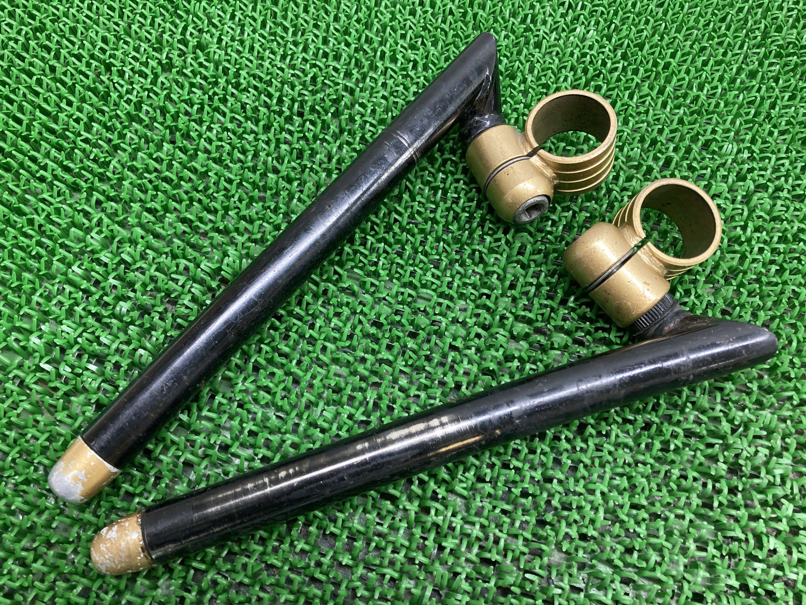 ハリケーン製CBR400F セパレートハンドル 左右 社外 バイク 部品 NC17 35φ ハリセパ 曲がり無し カスタム素材に 品薄 【中古】 hX